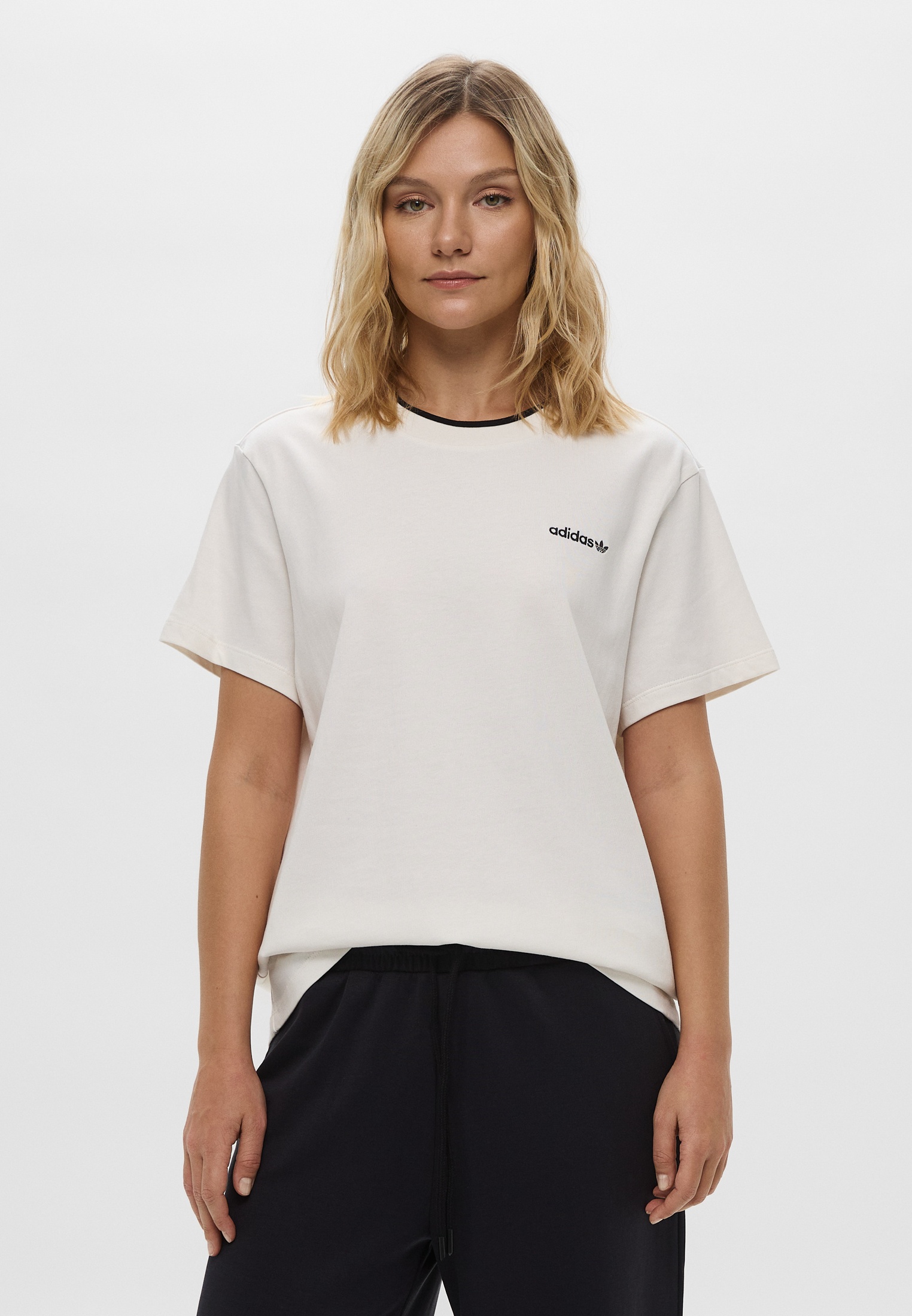 Футболка Adidas Originals (Адидас Ориджиналс) JC7768