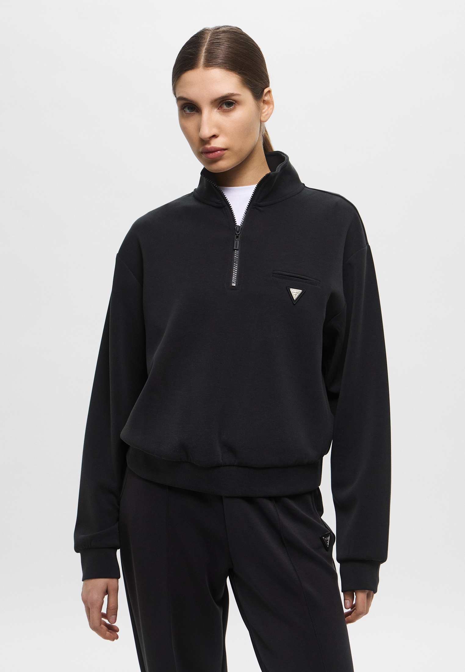 Олимпийка Guess (Гесс) V5RQ10KCAY2