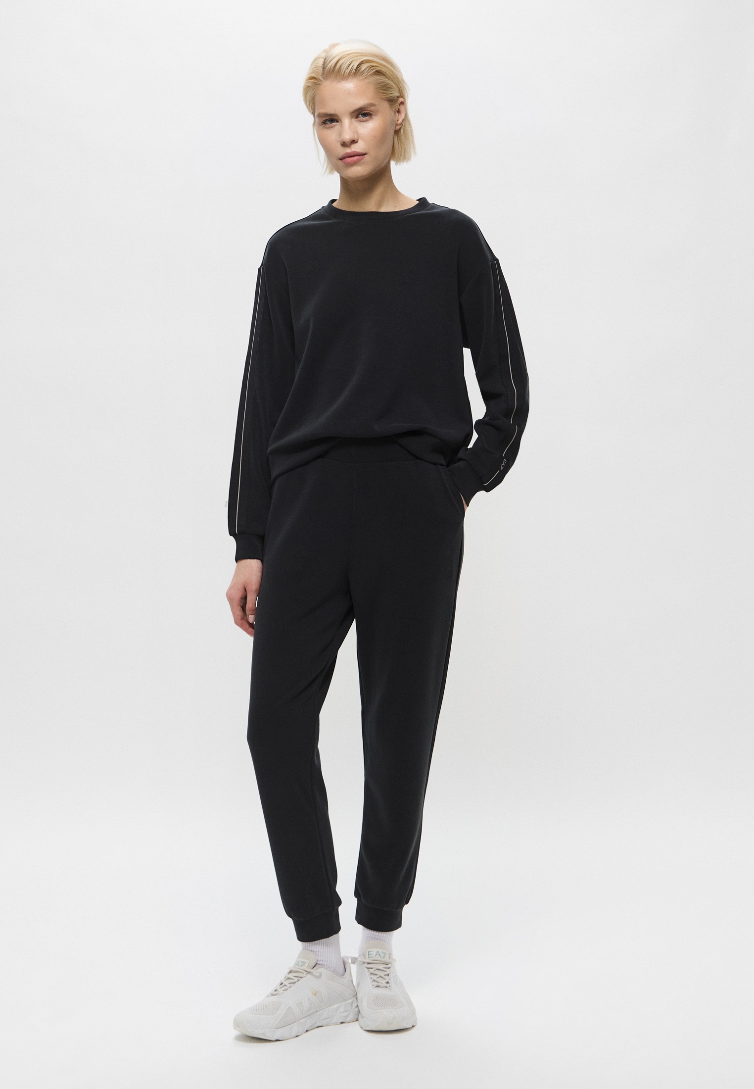 Спортивный костюм EA7 7W000121 AF12643