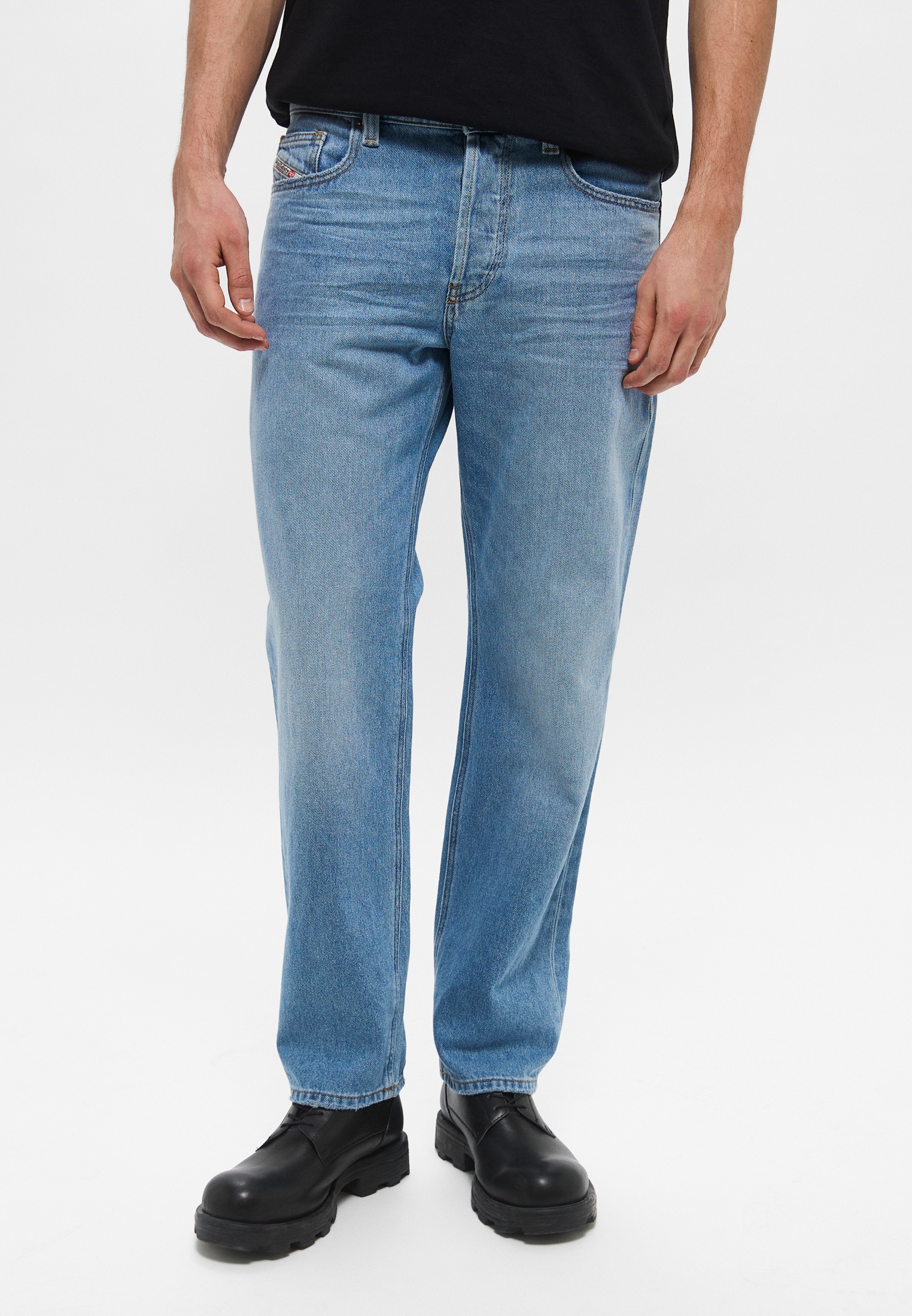 Мужские прямые джинсы Diesel (Дизель) A035640CLBA