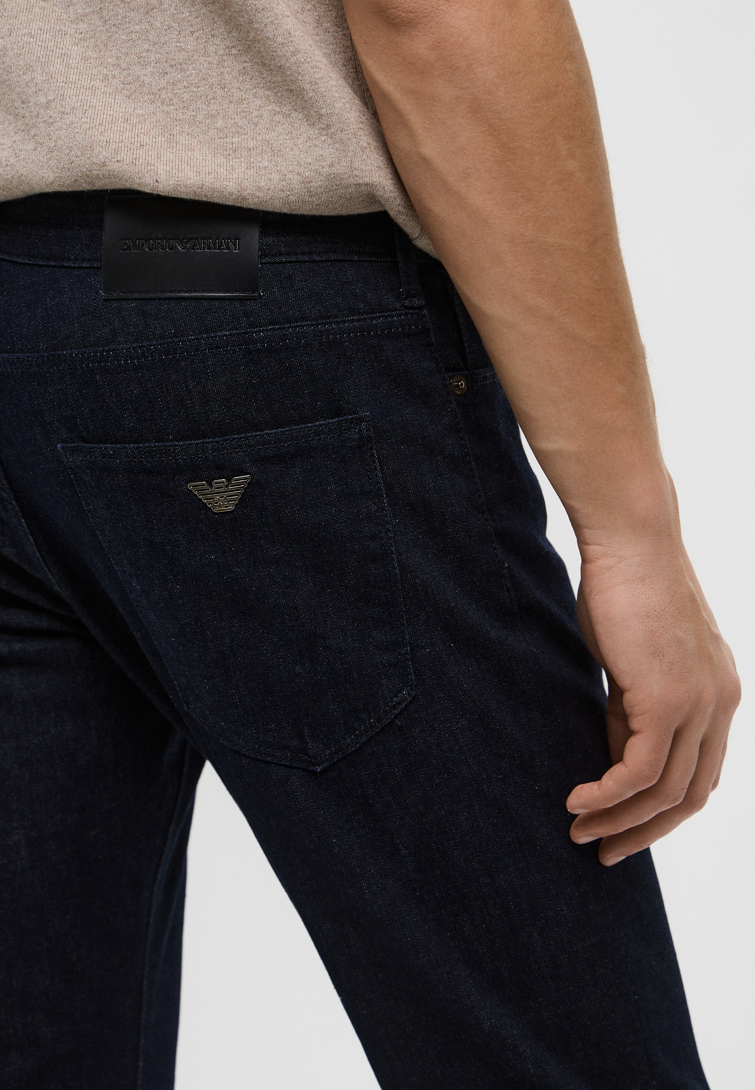 Мужские зауженные джинсы Emporio Armani (Эмпорио Армани) EM000121 AF14121: изображение 5