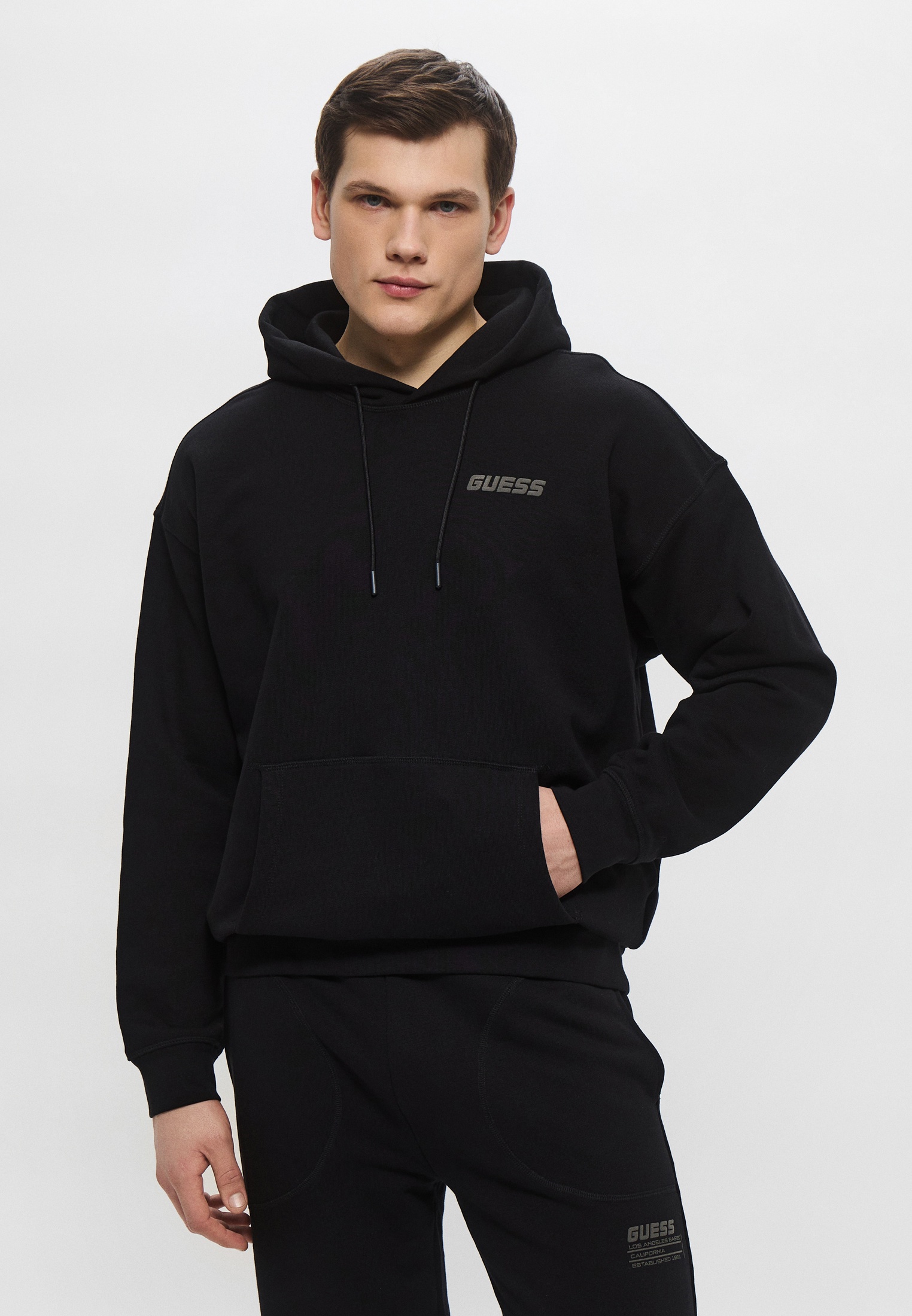 Мужские худи Guess (Гесс) Z4YQ00KAIJ1