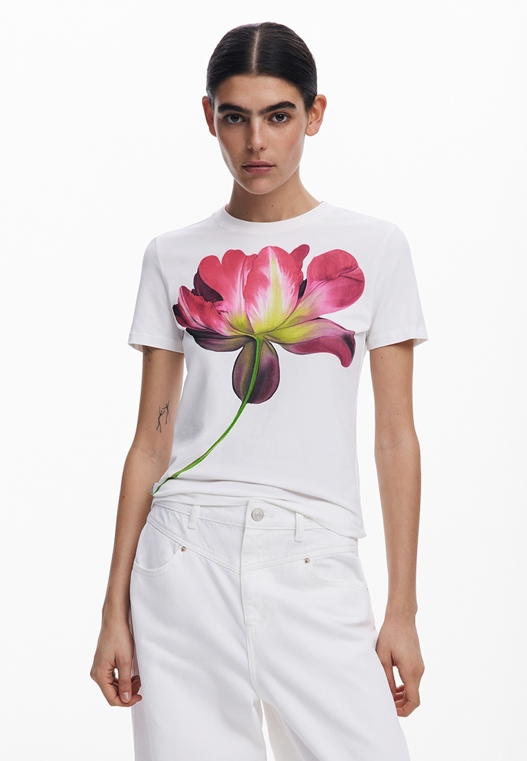 Футболка с коротким рукавом Desigual (Дезигуаль) 25SWTK24
