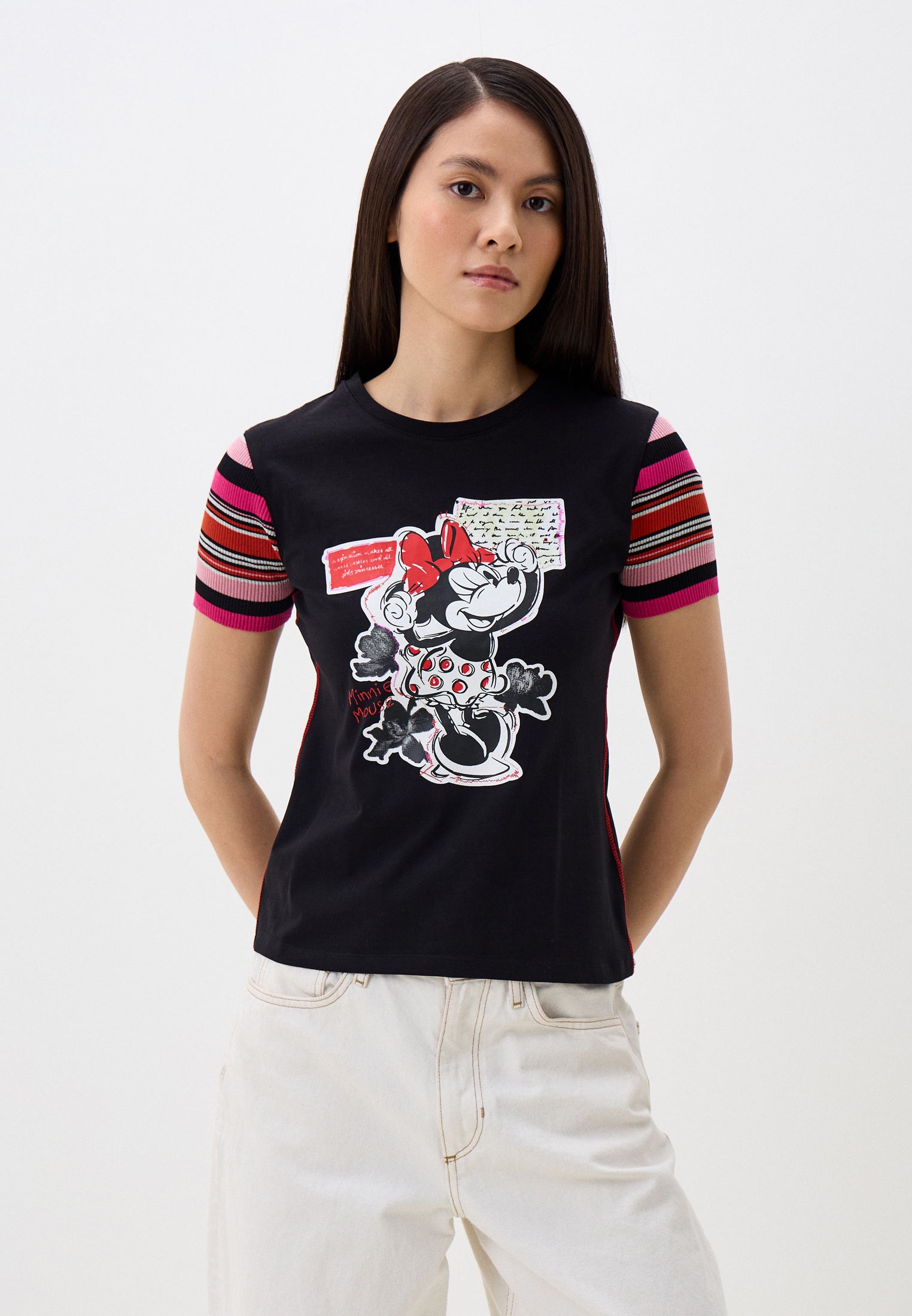 Футболка с коротким рукавом Desigual (Дезигуаль) 25SWTK39