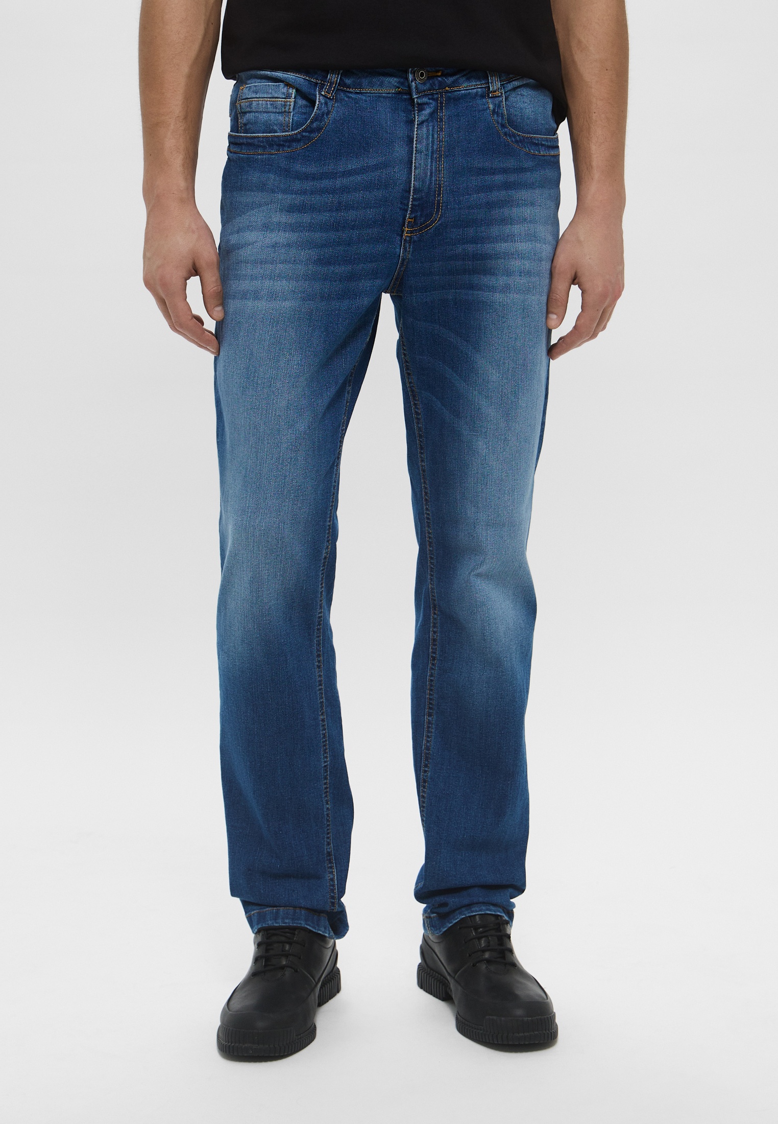 Мужские зауженные джинсы Bikkembergs (Биккембергс) BMD0823AR