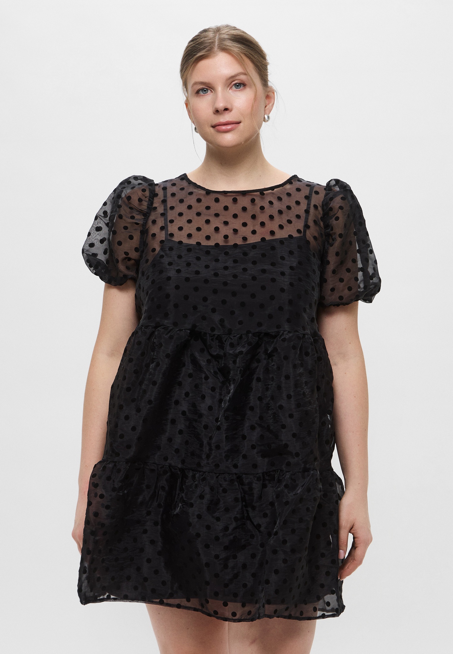 Вечернее / коктейльное платье H&M 0890541