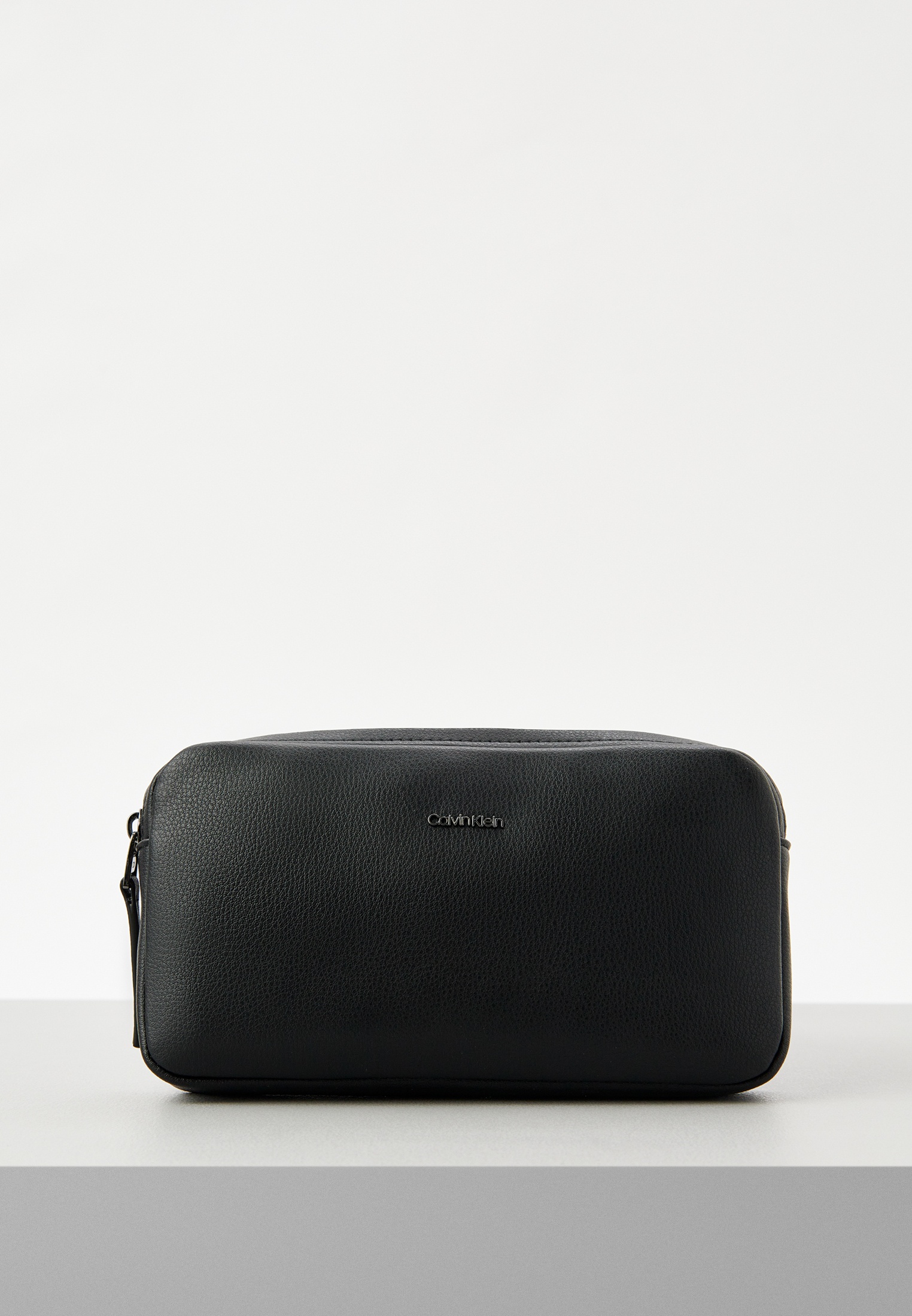 Спортивная сумка Calvin Klein (Кельвин Кляйн) Сумка поясная Calvin Klein