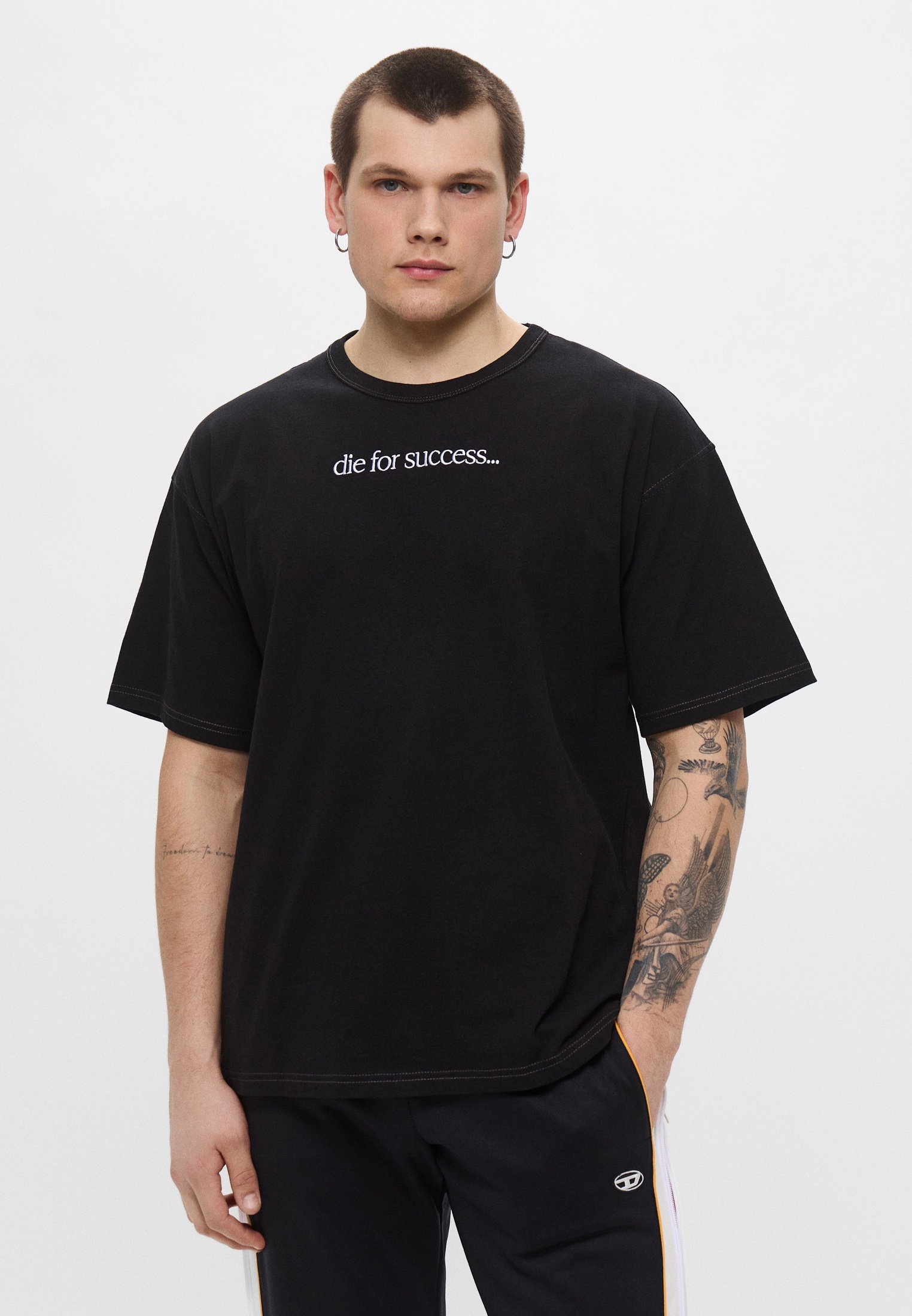 Мужская футболка Diesel (Дизель) A123440NFAE