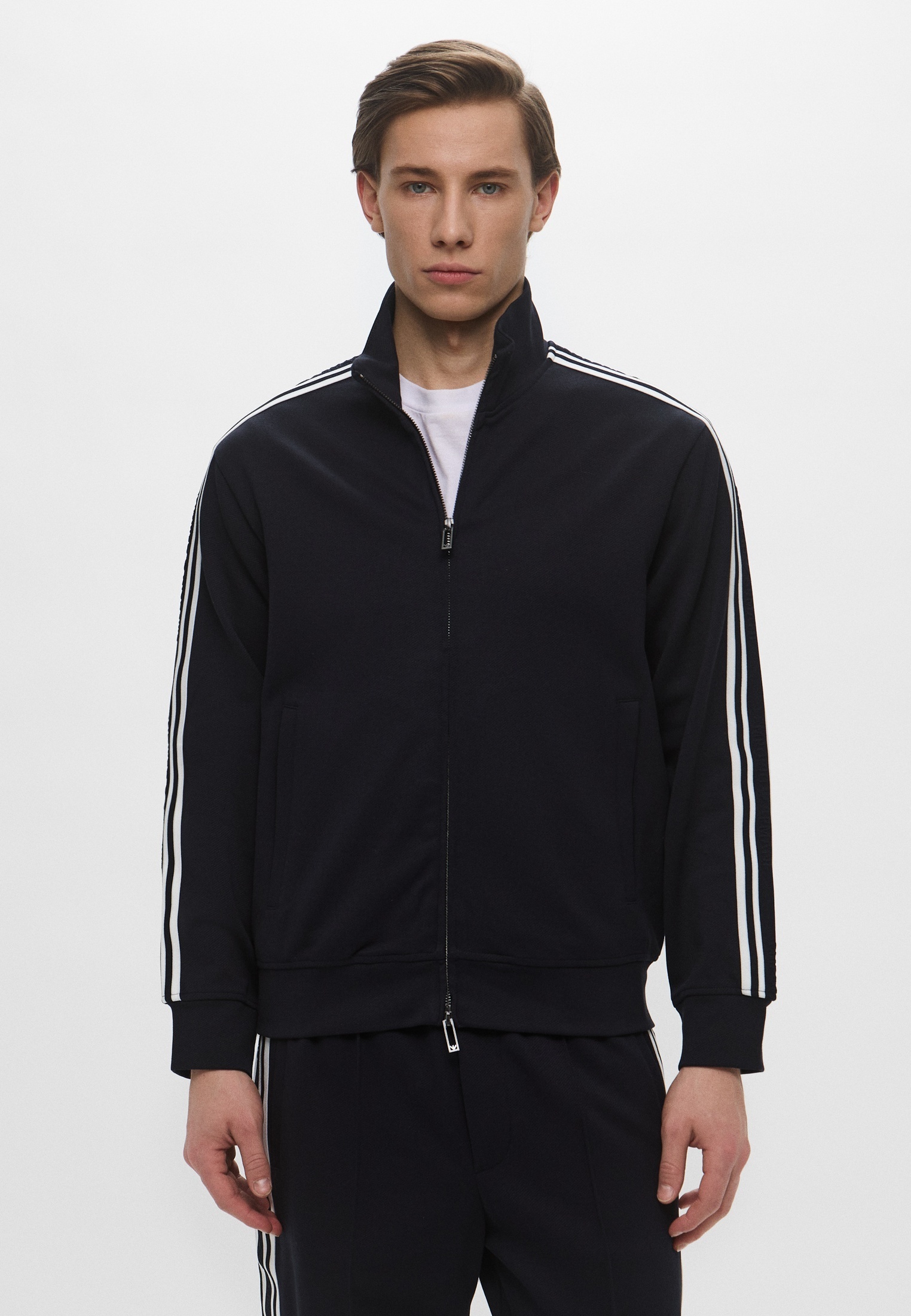 Олимпийка Emporio Armani (Эмпорио Армани) EM001110 AF13488