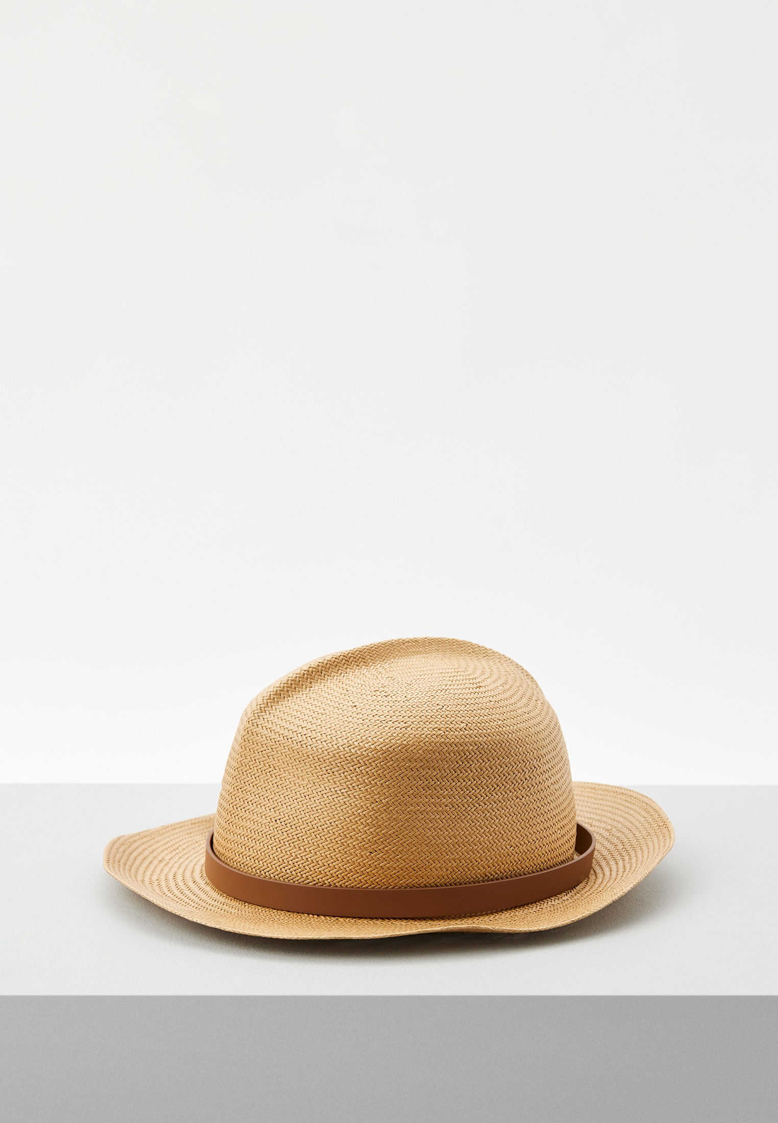 Шляпа Weekend Max Mara (Уикенд Макс Мара) Шляпа Weekend Max Mara