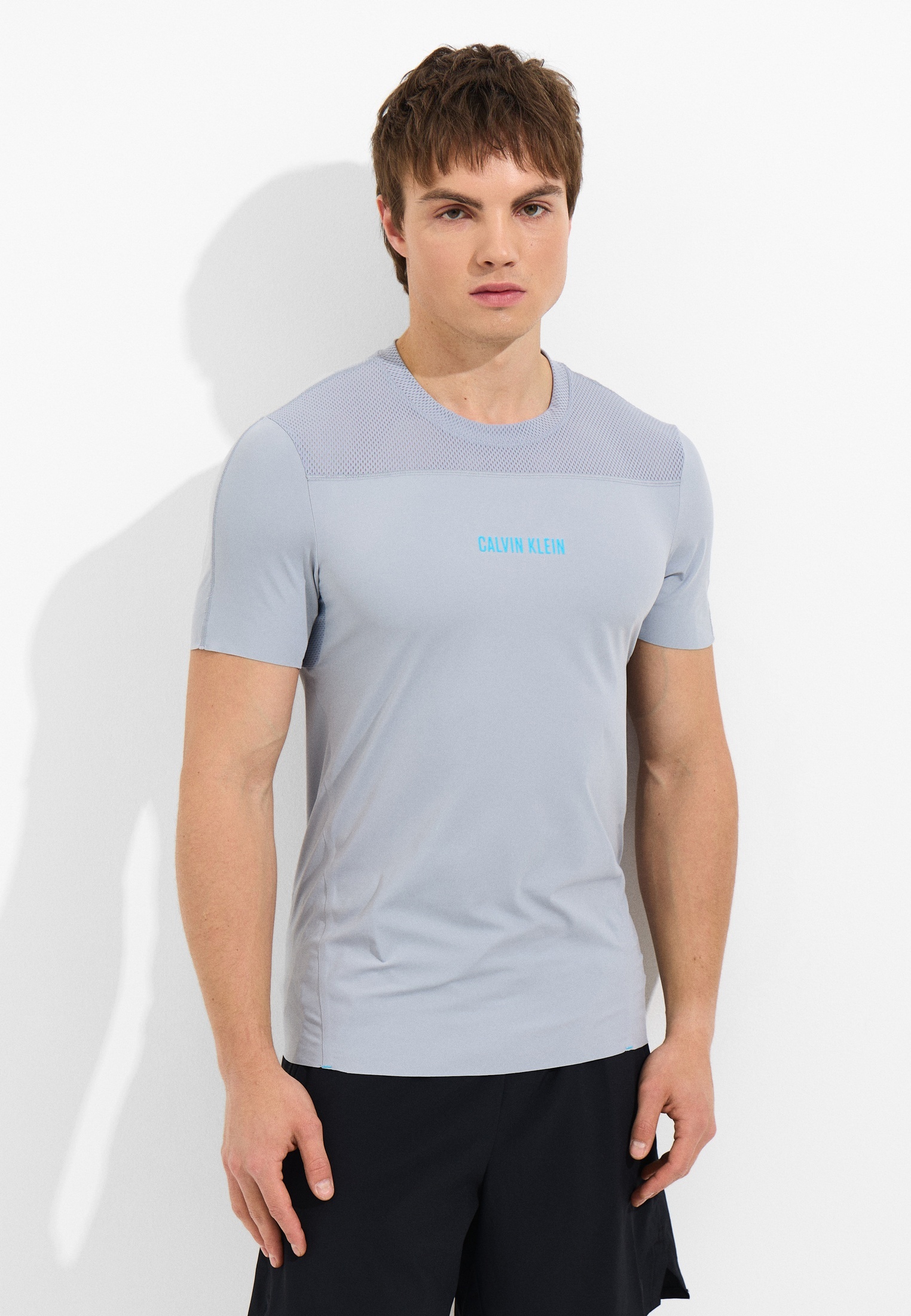 Спортивная футболка Calvin Klein Performance Футболка спортивная Calvin Klein Performance