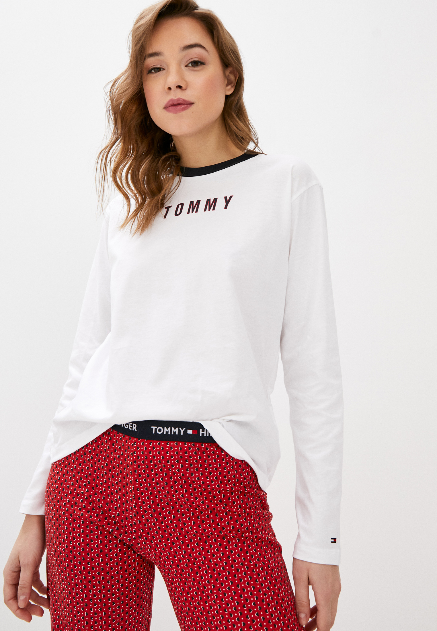 Pizhama Zhenskaya Tommy Hilfiger Tommi Hilfiger Uw0uw02654 Kupit Za 8990 Rub