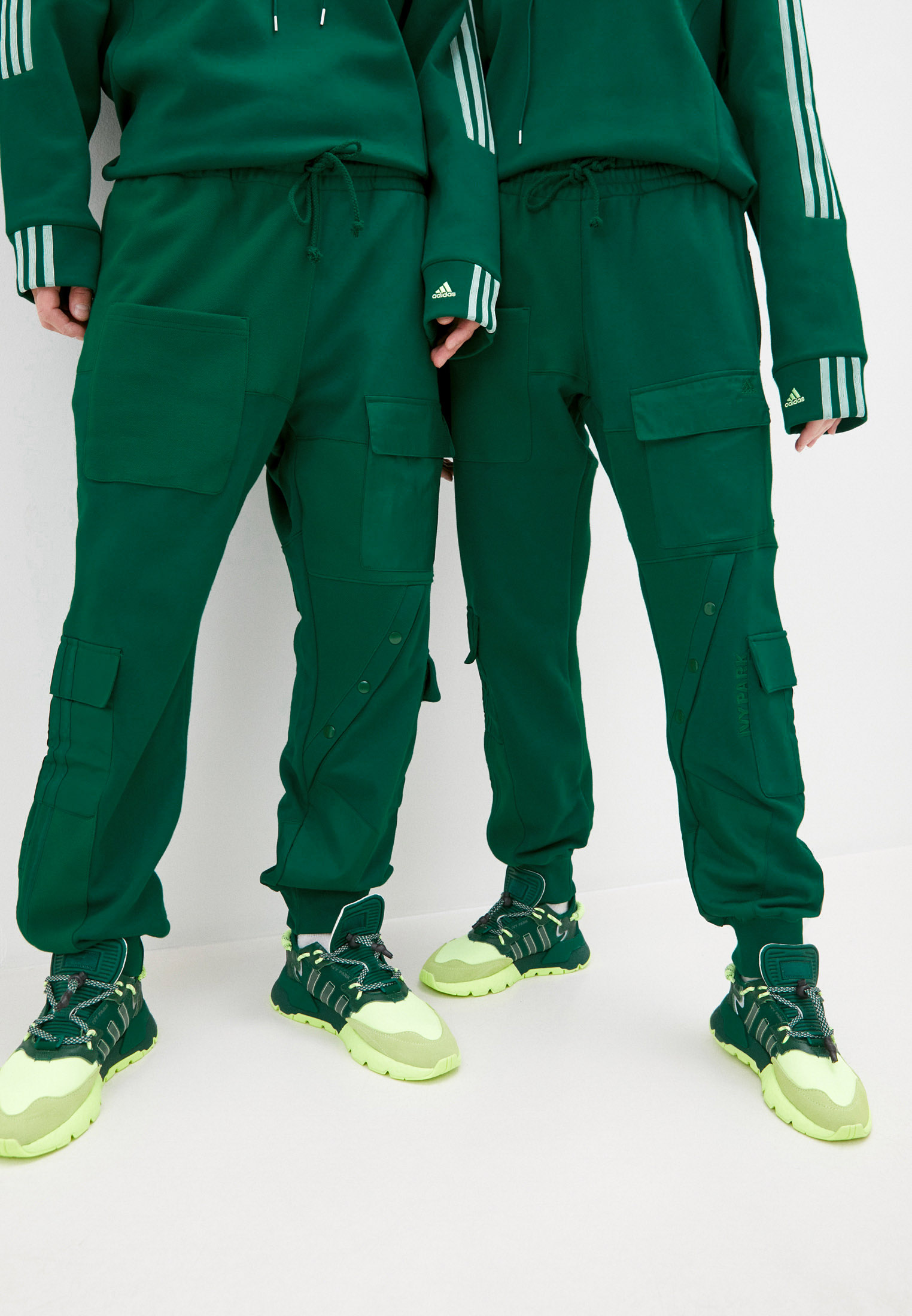 Брюки спортивные adidas Originals adidas X Ivy Park, цвет зеленый