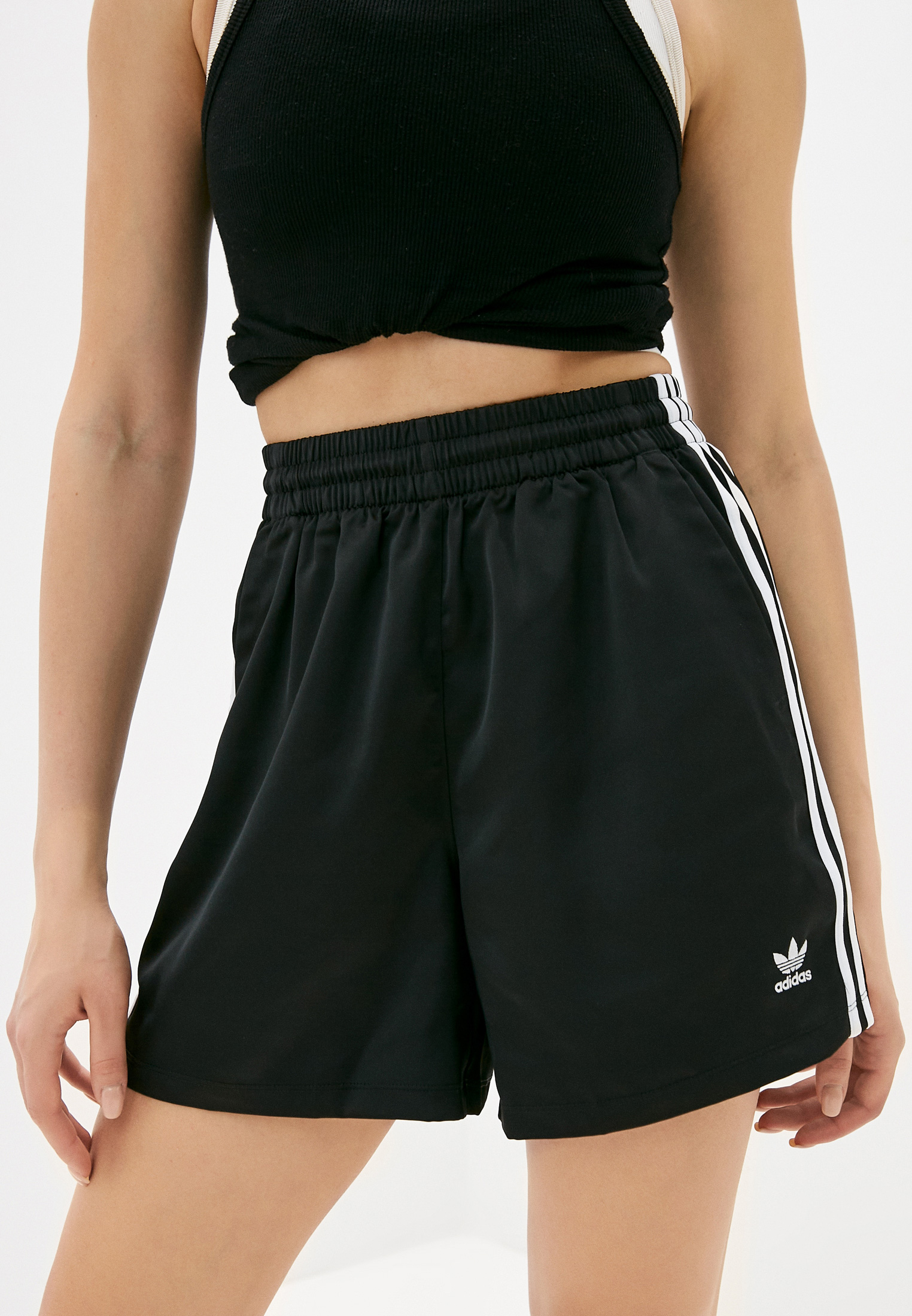 Шорты спортивные adidas Originals SATIN SHORTS, цвет: черный, AD093EWLWZJ8  — купить в интернет-магазине Lamoda