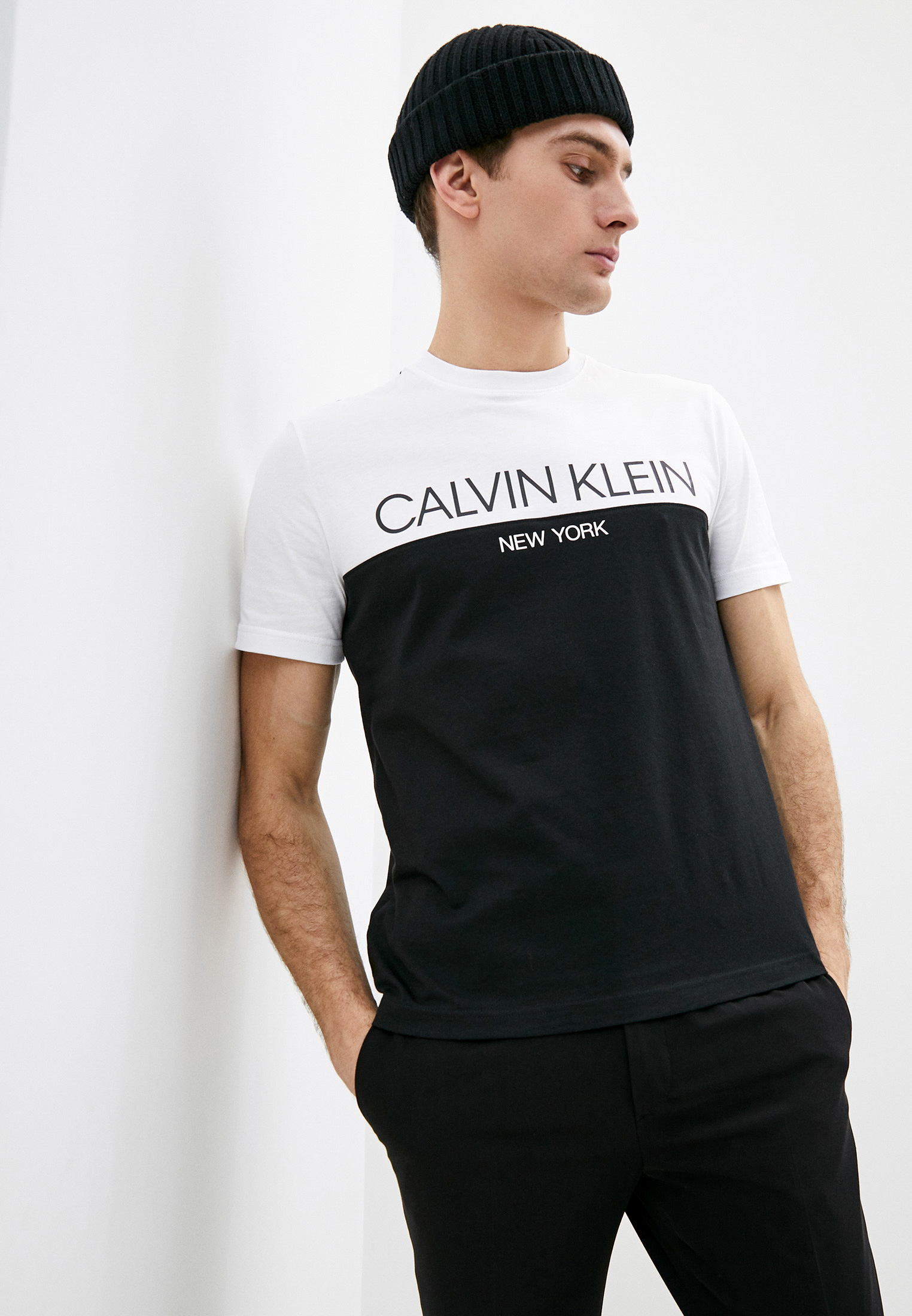 Calvin мужские. Футболка Кальвин Кляйн. Футболка Calvin Klein мужская. Майка Calvin Klein мужская. Calvin Klein футболки мужские 2021.