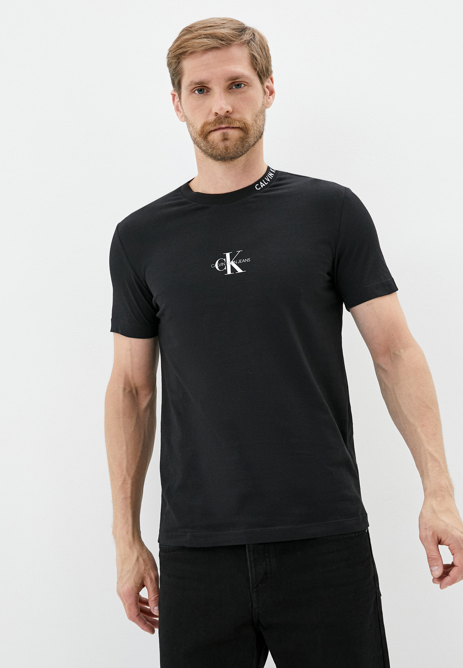 Футболка Calvin Klein Jeans купить за 1079 ₴ в интернет-магазине Lamoda.ua