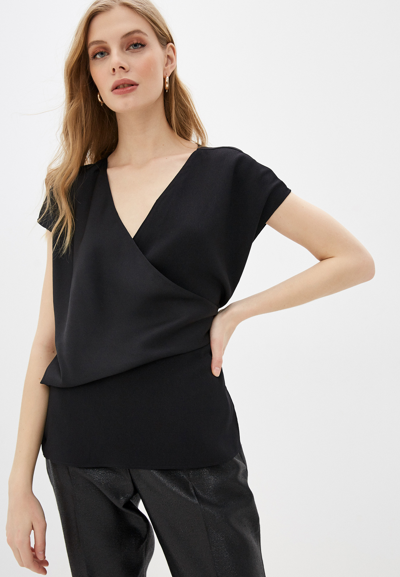 Блузка DKNY черная