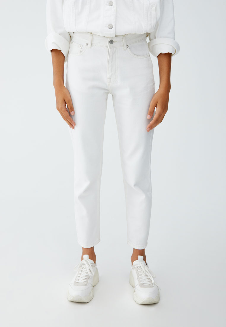 Белые джинсы зимой: как выглядеть уместно и стильно? джинсы, Джинсы, можно, белые, более, оттенок, белого, чтобы, зимой, может, сочетании, образа, особенно, модели, выглядеть, носить, Сумка, джинсов, Однако, например