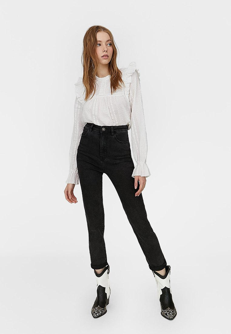 stradivarius slim mom