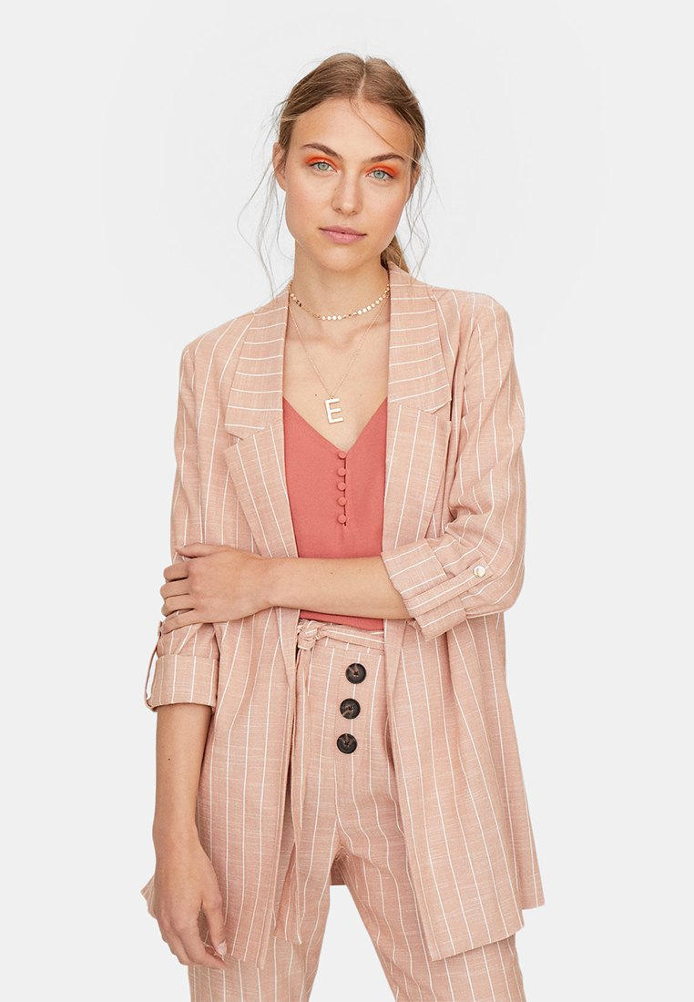 Пиджак Stradivarius, цвет: розовый, IX001XW007RU — купить в интернет ...
