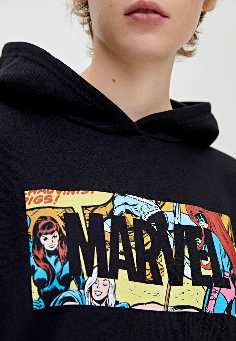 Pull and bear marvel hoodie new arrivals