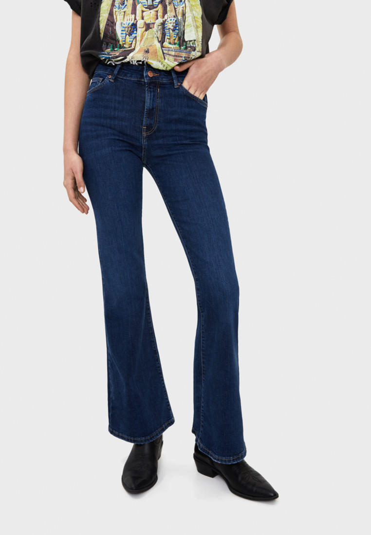 Джинсы Bershka купить за 1 559 ₽ в интернет-магазине Lamoda.ru