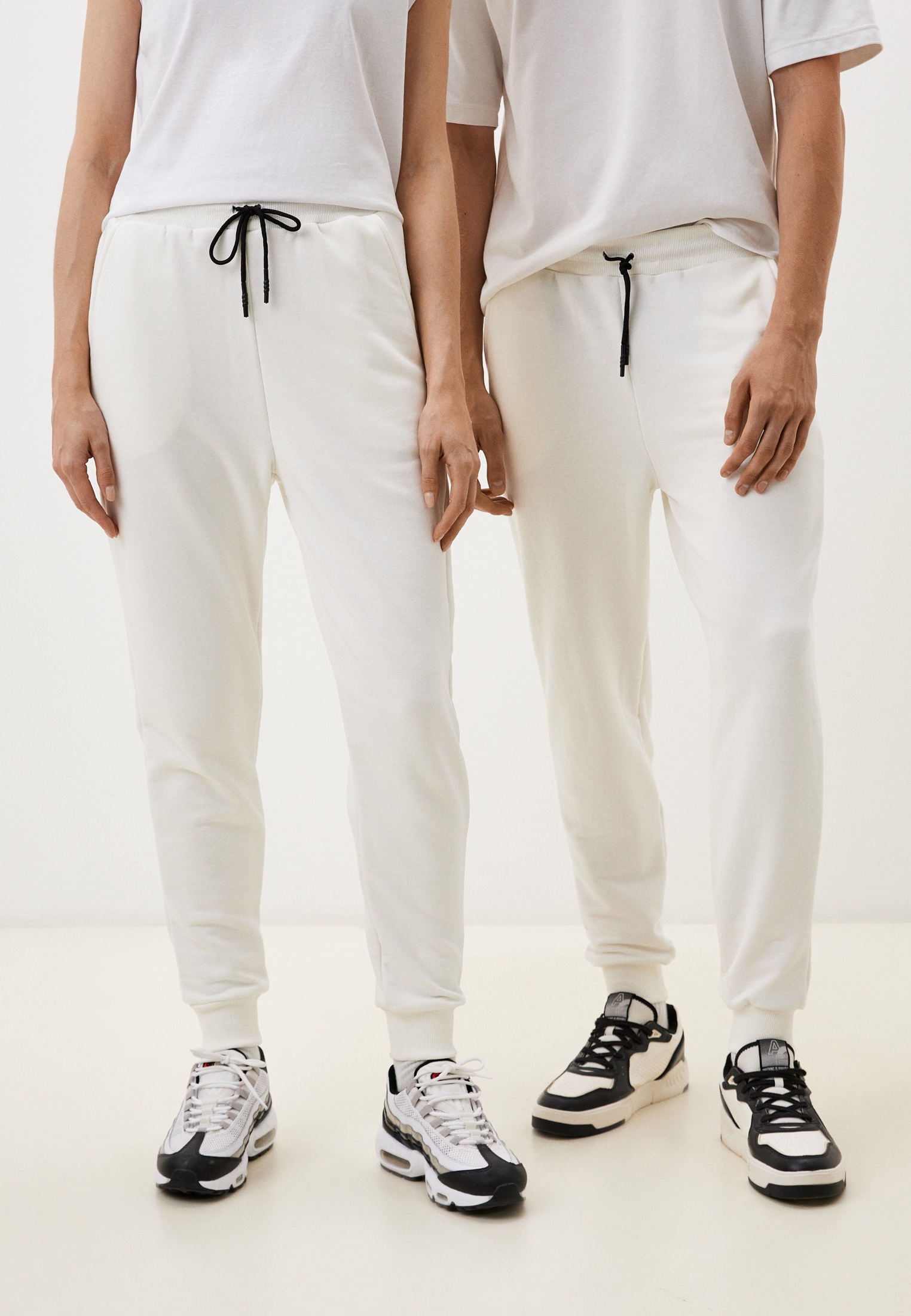 Slim jogger fit bershka hotsell