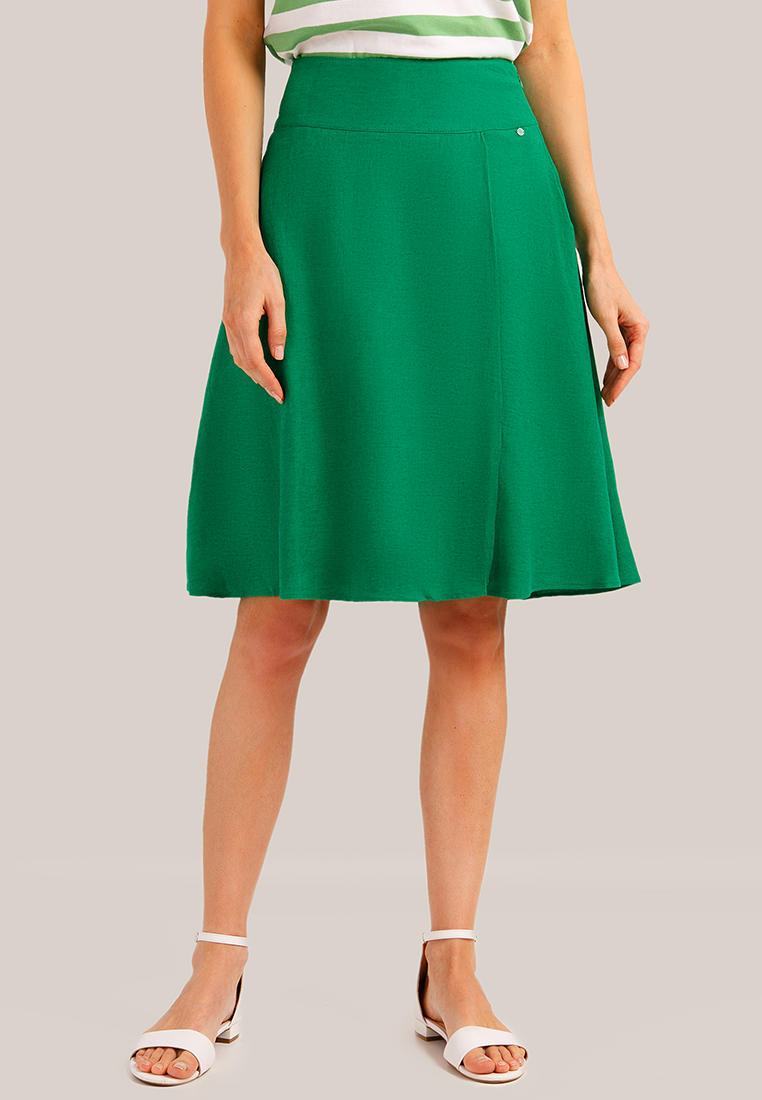 Kelly green Midi skirt, Latest fashion clothes, Green skirt
