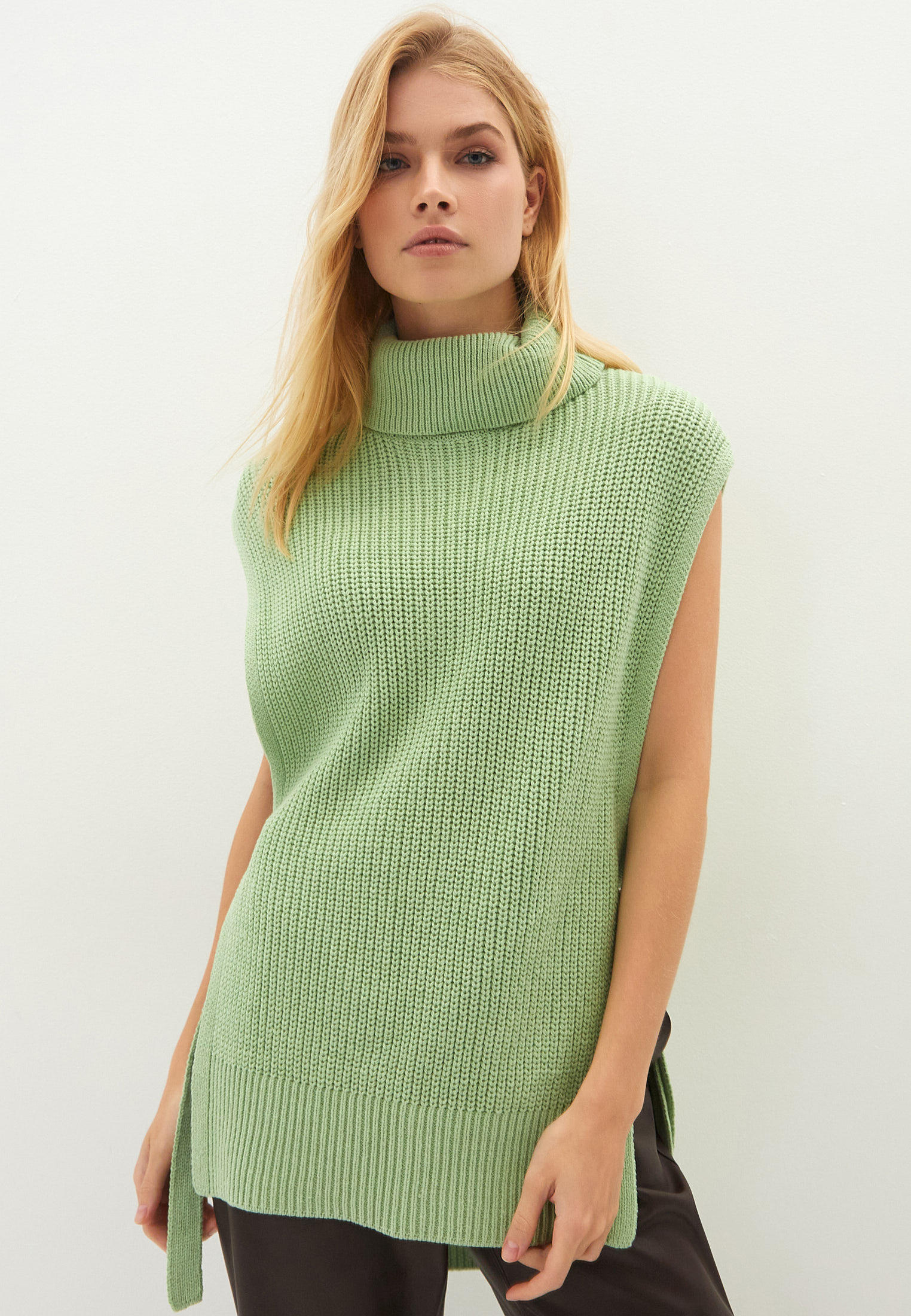 Жилет Zarina Exclusive online, цвет: зеленый, MP002XW09X60 — купить в ...