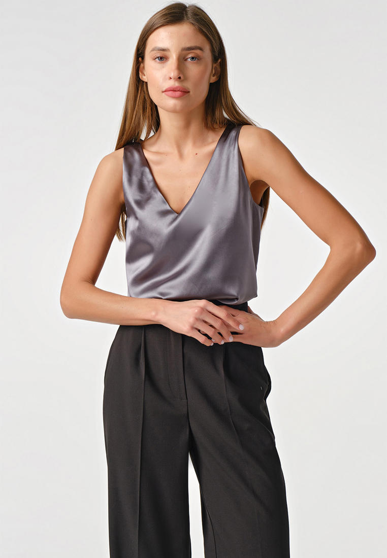 Рубашка fly, размер 42, хаки. Топ fly, размер 42, серый. Топ fly, размер 44, черный. Топ fly, размер 46, черный. Топ fly, размер 40, черный.