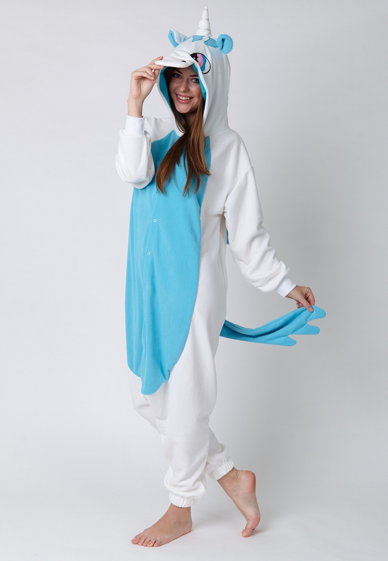 Кигуруми единорог розовый. Кигуруми воронеж. Девушка в кигуруми единорога. Кигуруми монстр. Пижамы с капюшоном крутые.