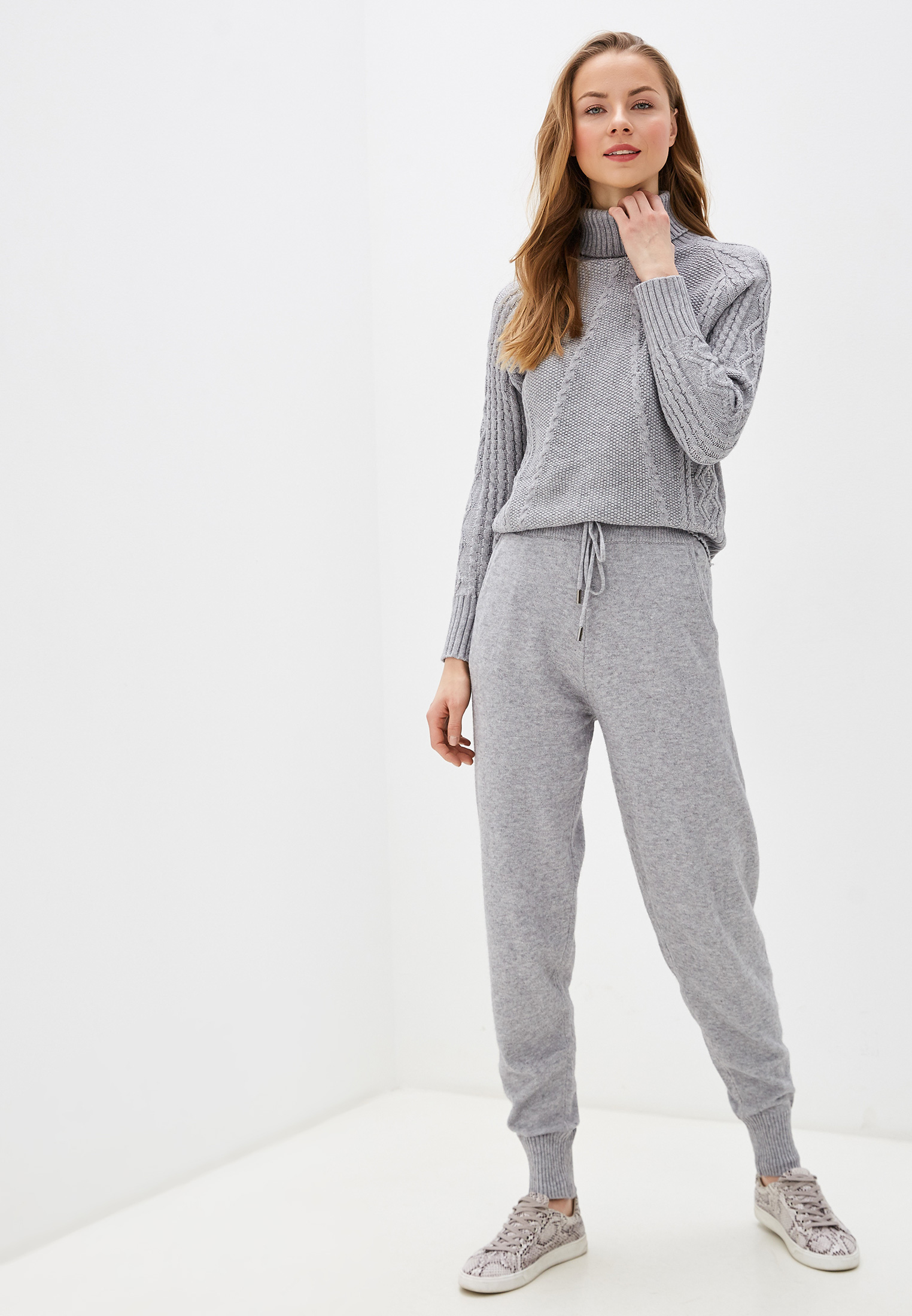 женский вязаный костюм. трикотажный костюм смюбкой. вязаный трикотажный костюм женский ламода. Zarina белый костюм. ламода трикотажные костюмы.