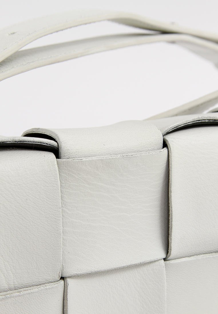 Bottega Veneta бермуды