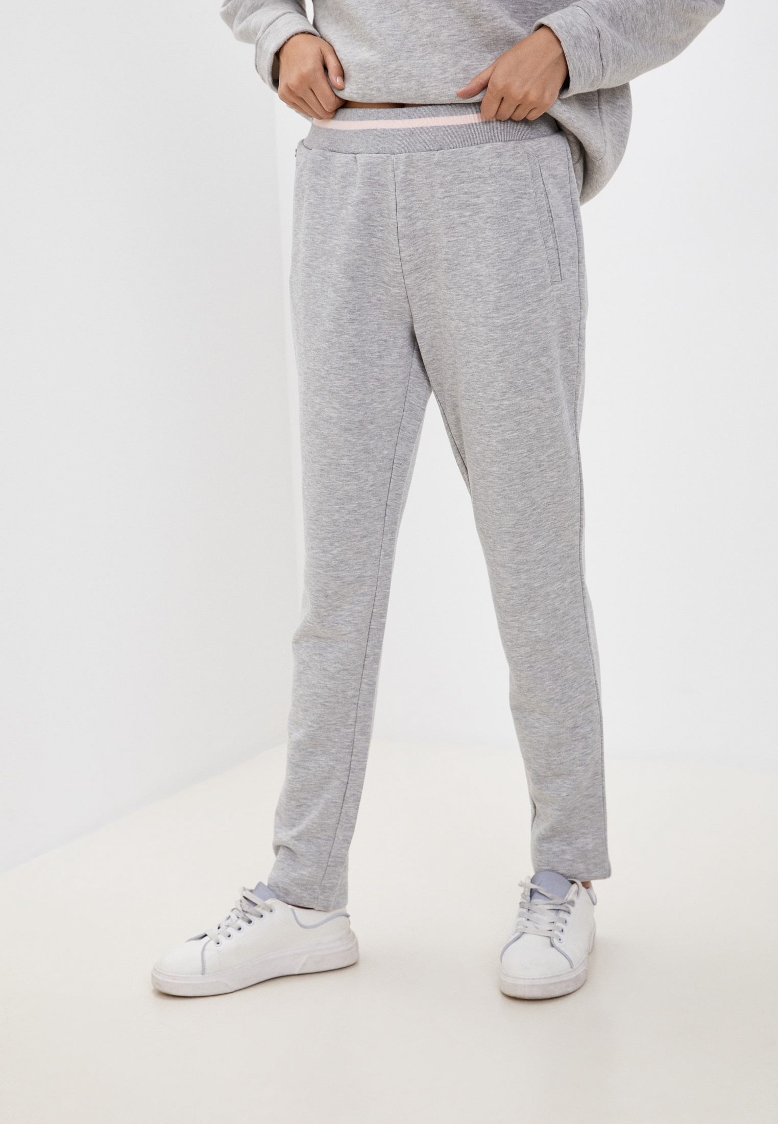 Спортивные брюки Lacoste