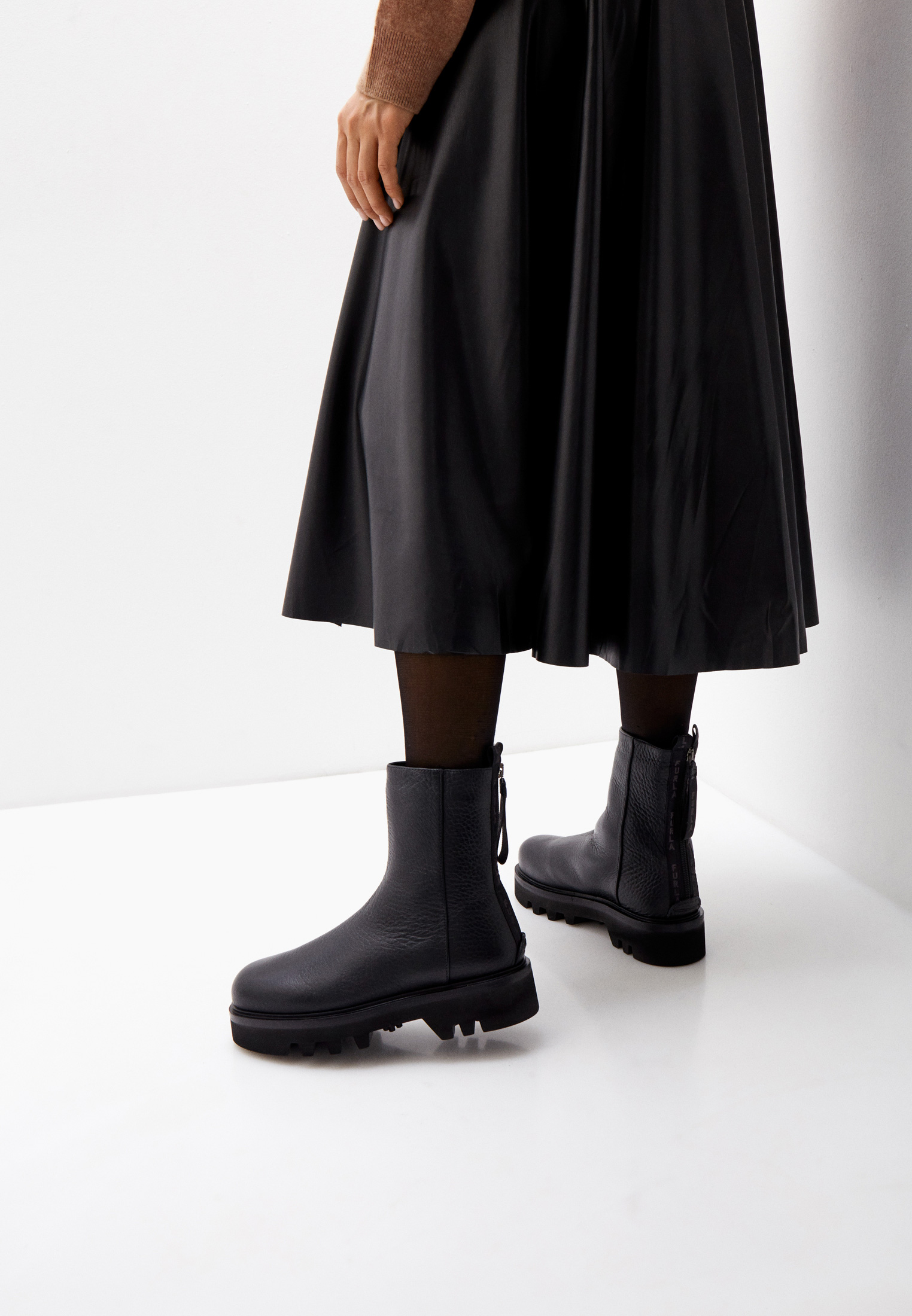 Полусапоги Furla FURLA RITA MID BOOT W/ZIP T.40, цвет: черный