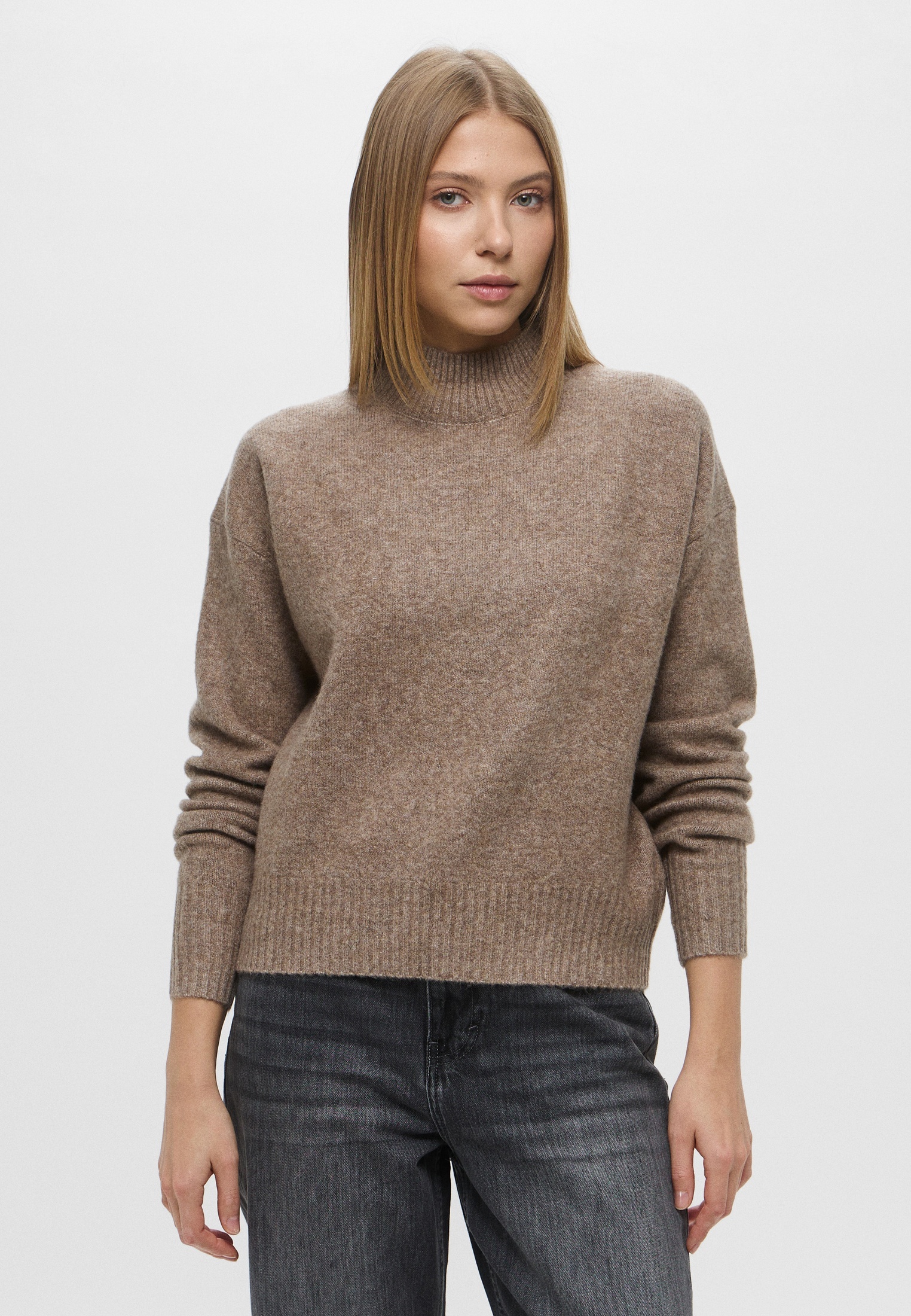 ZarinaДжемпер