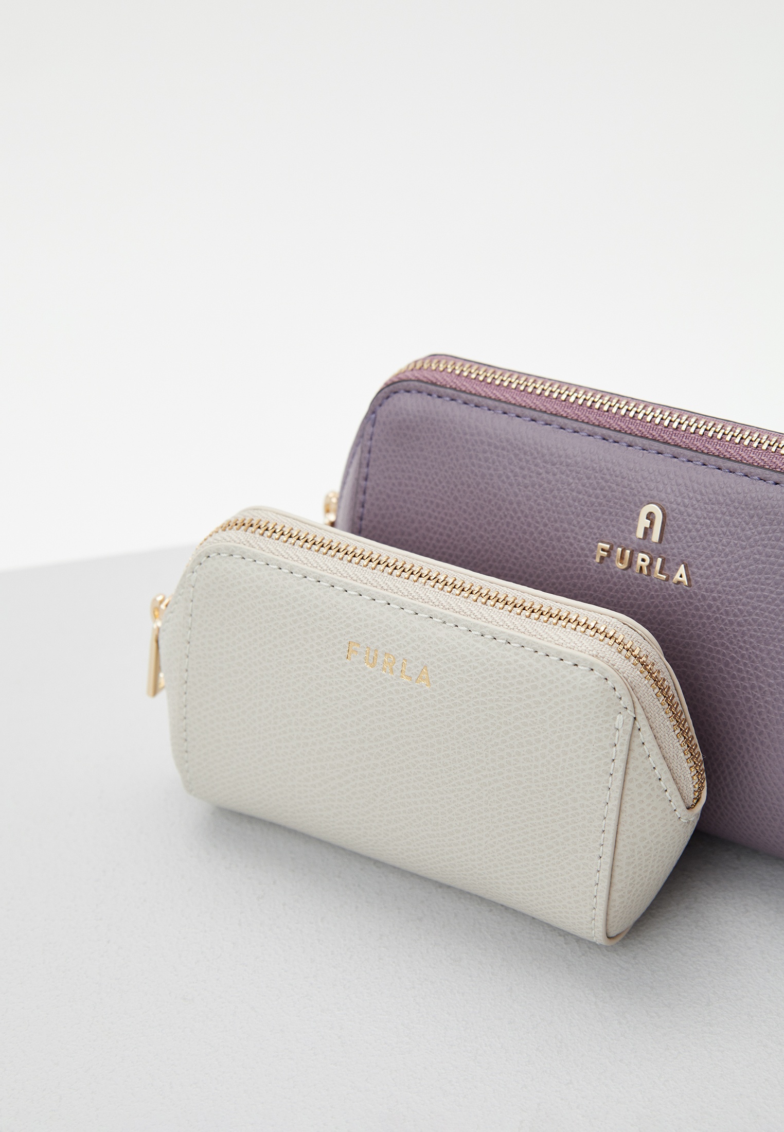 Furla camelia. Furla Camelia Envelope. Furla Camelia XL zip around синий.