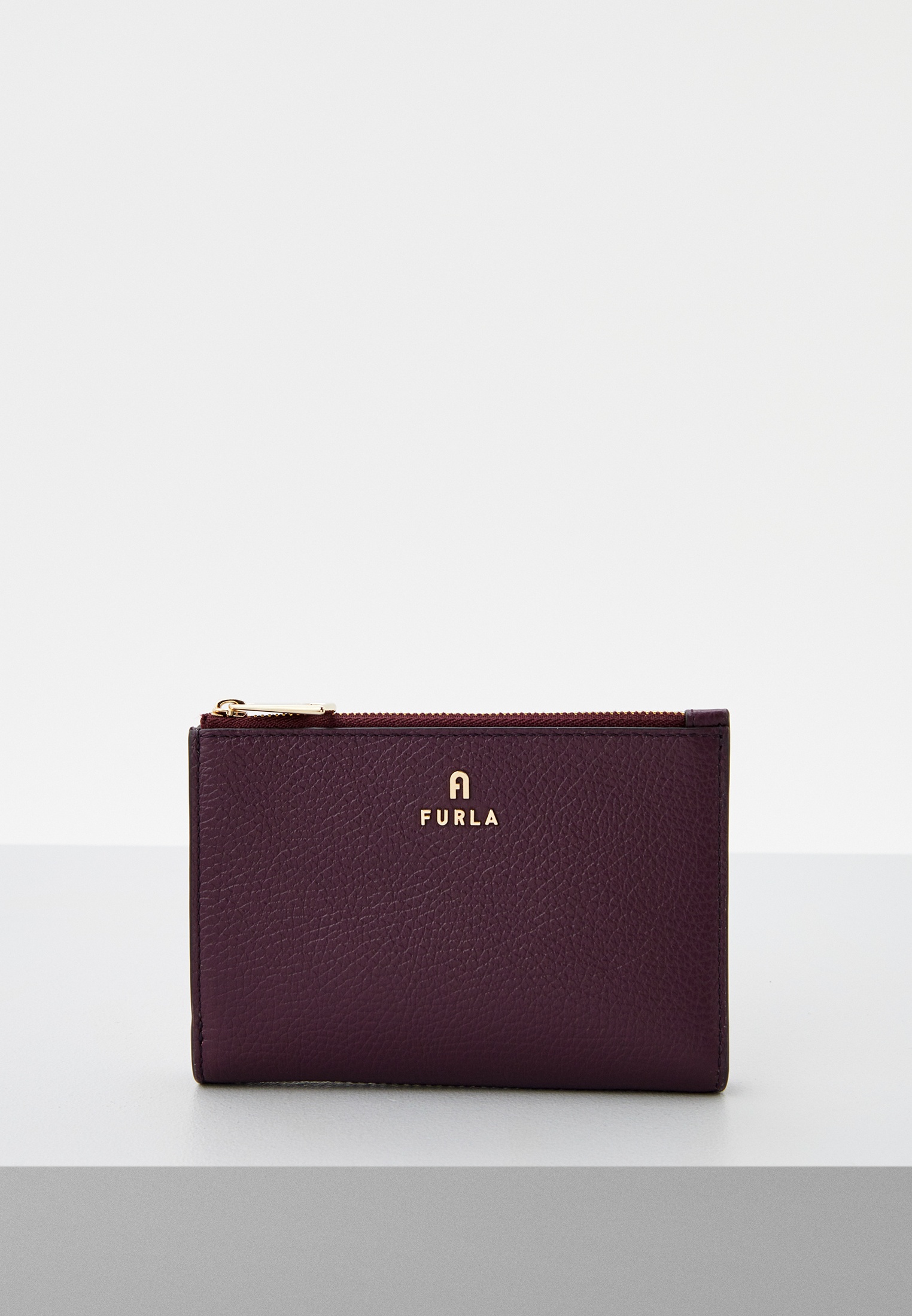 送料関税込☆ FURLA CAMELIA M PASSPORT HOLDE FURLA FURLA CAMELIA M PASSPORT HOLDE | Beige Women's