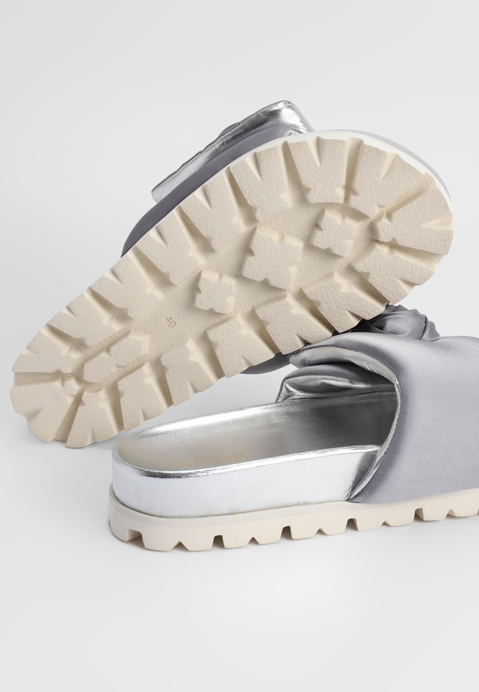 Dkny maya sandals best sale