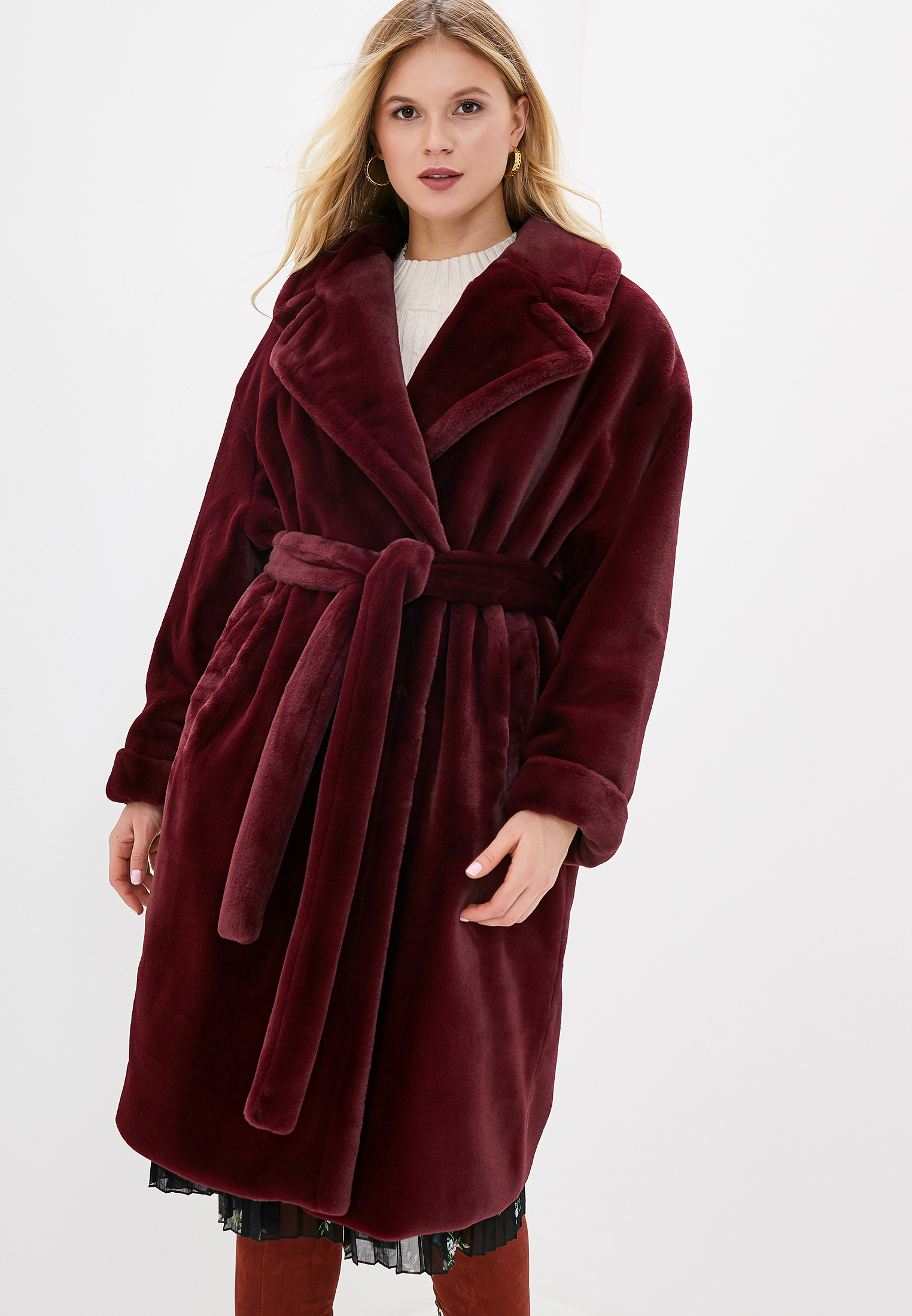 Шуба бордового цвета. Полушубок бордового цвета. Бордовая шуба. Боодлвая норковая шуба. Дубленка yeves solomon бордо.