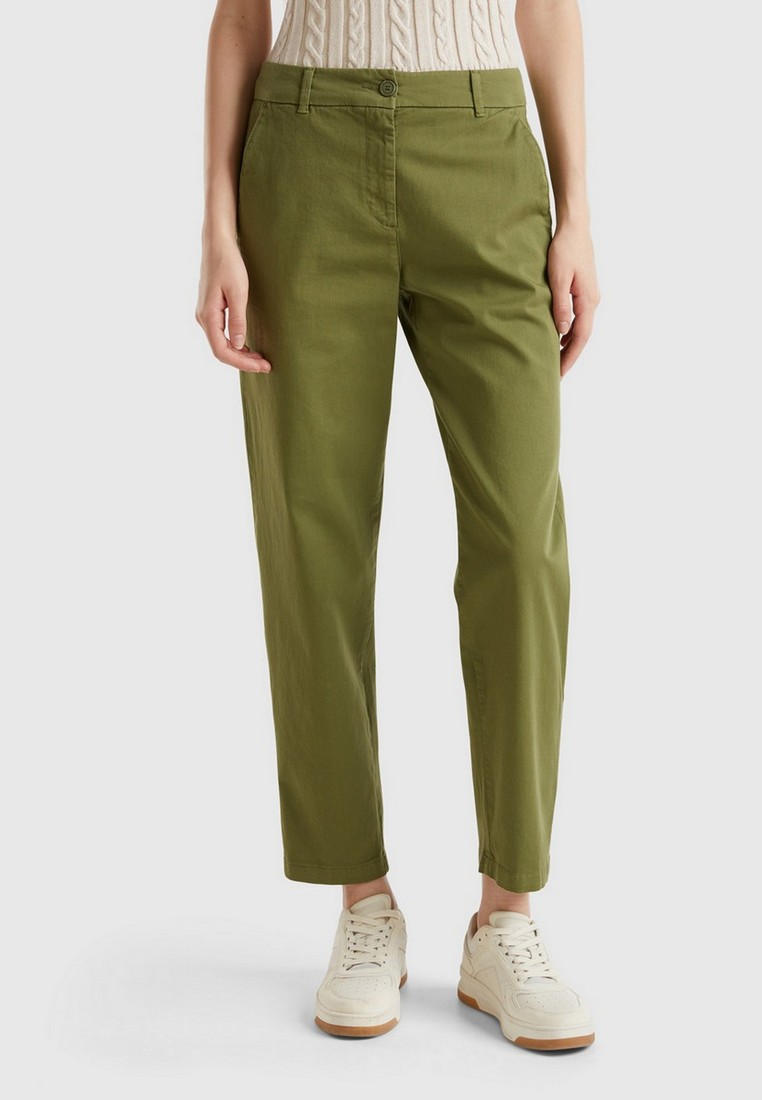 Брюки United Colors of Benetton, цвет: зеленый, MP002XW12OPI — купить в ...