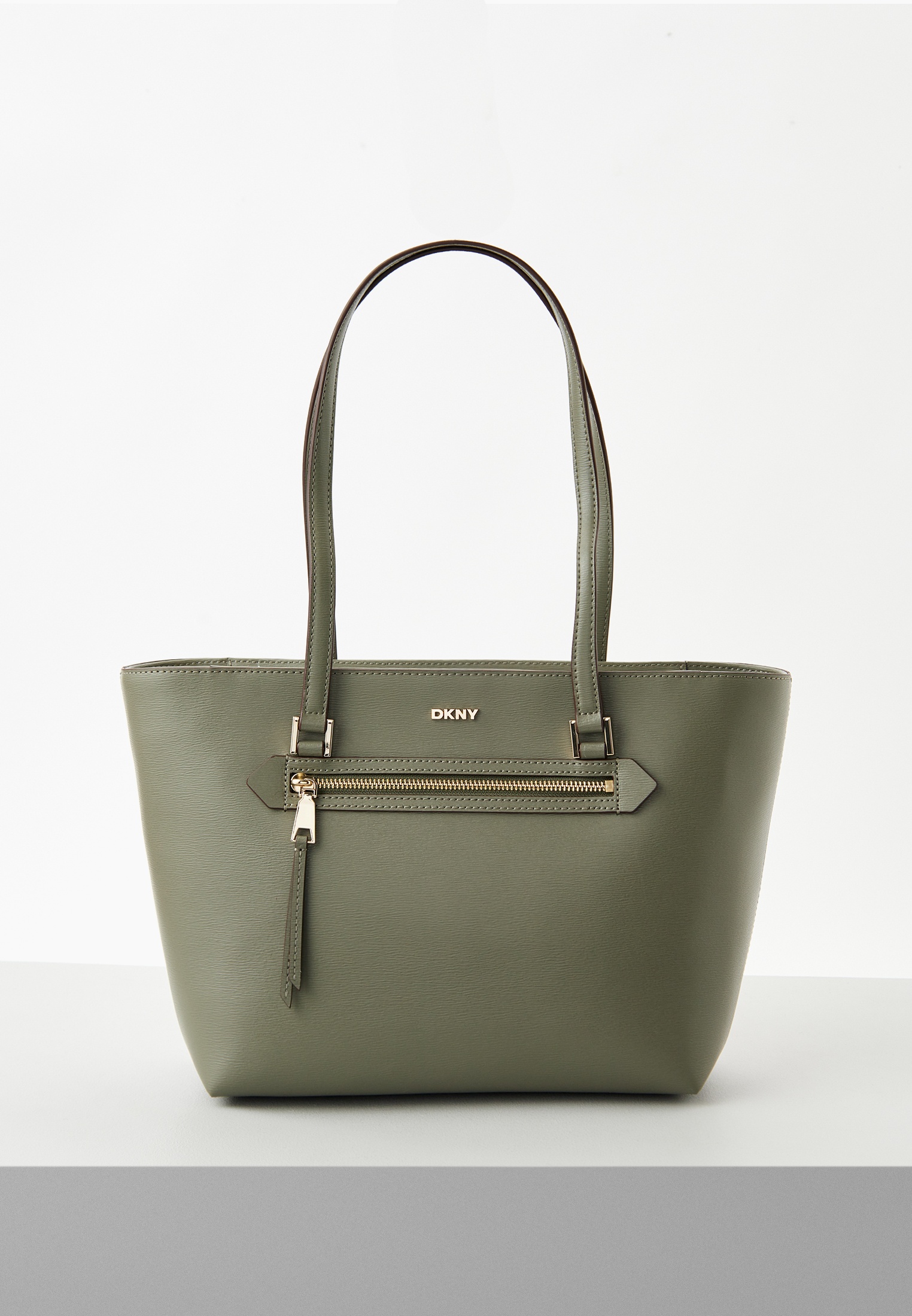 Сумка DKNY, цвет: зеленый, MP002XW149BH — купить в интернет-магазине Lamoda
