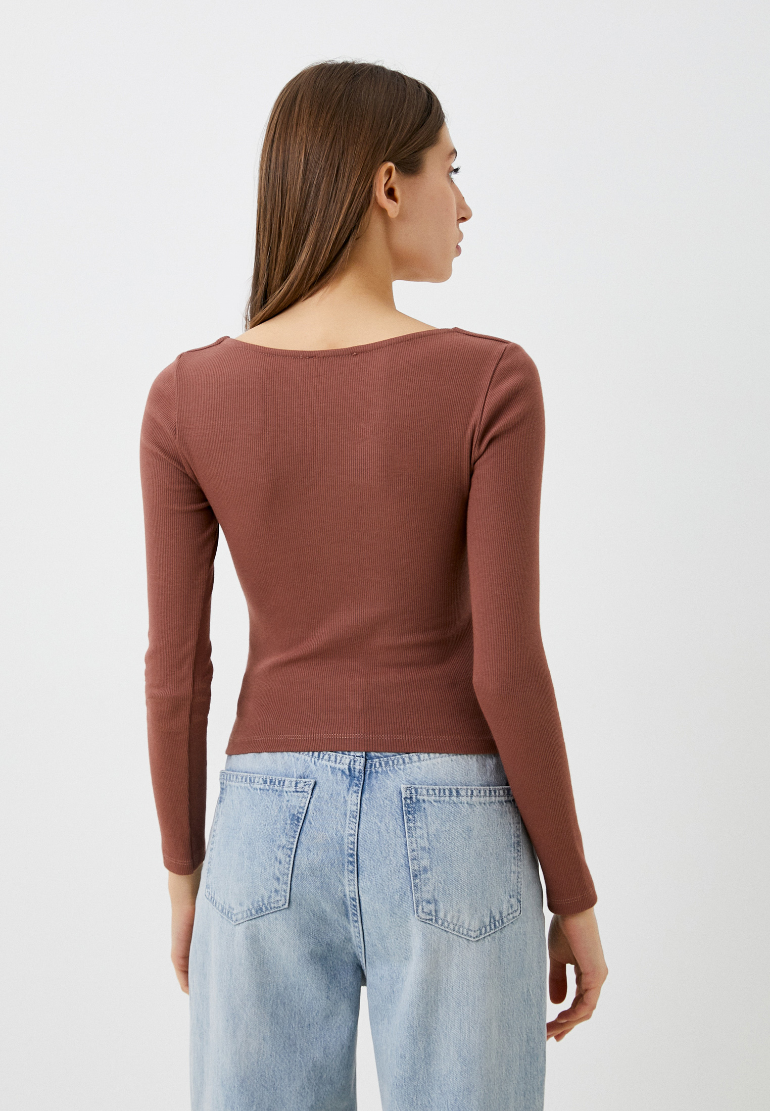 Neo classic clothing store. Sportswear одежда магазины. Enn store одежда. Интерьер магазина мужской одежды. Clothing shop 3d model.