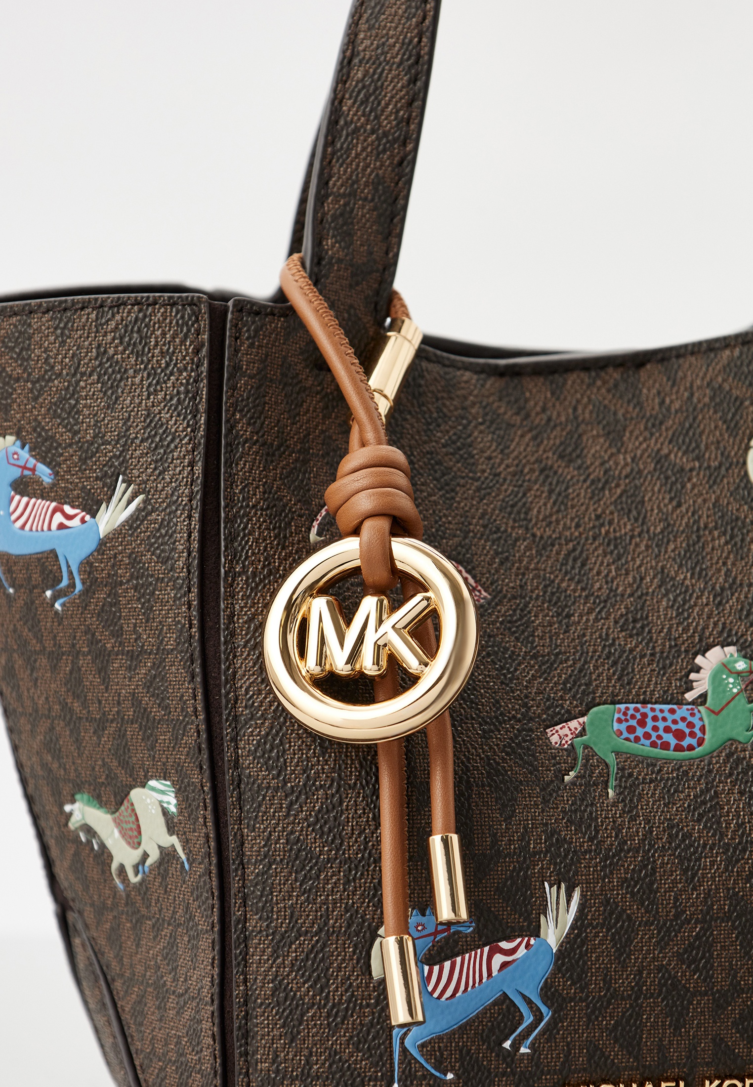 michael kors worth - Ilustrasi 3