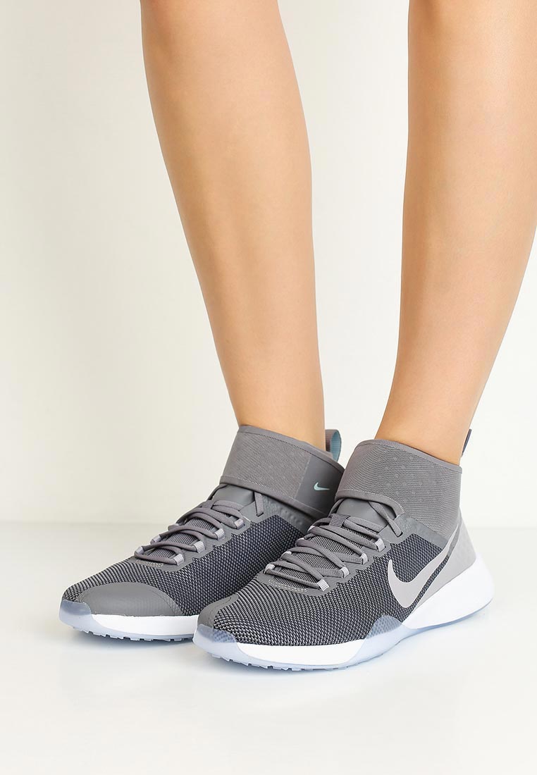 Nike Women s Air Zoom Strong 2 Training Shoe NI464AWAARC3 Lamoda