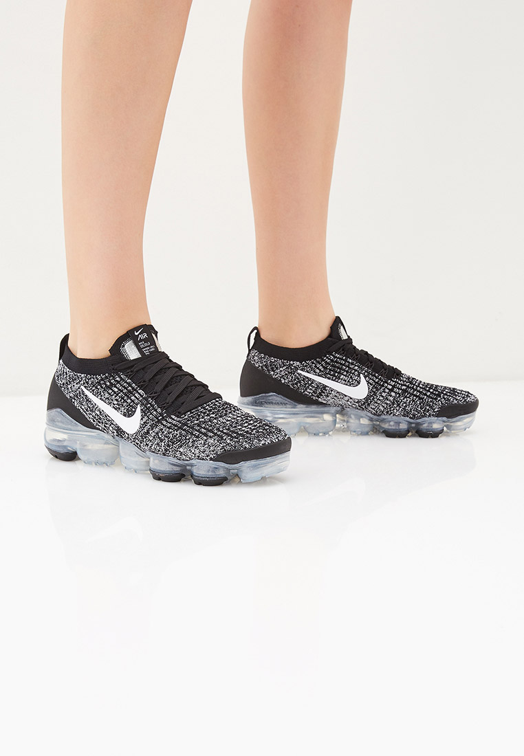 Nike air vapormax flyknit 3 outlet women's black and gold