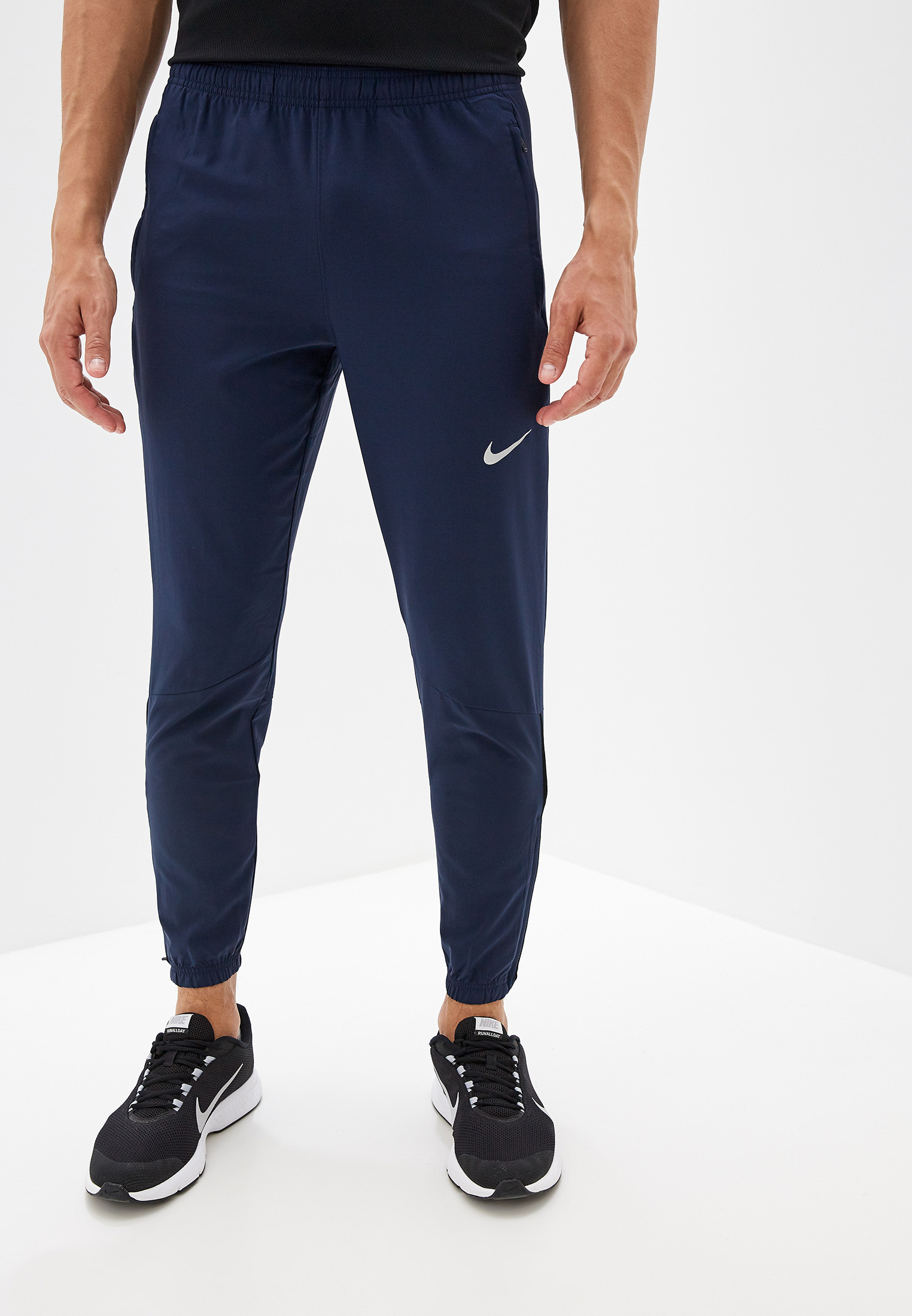 nike phenom essential men's running trousers