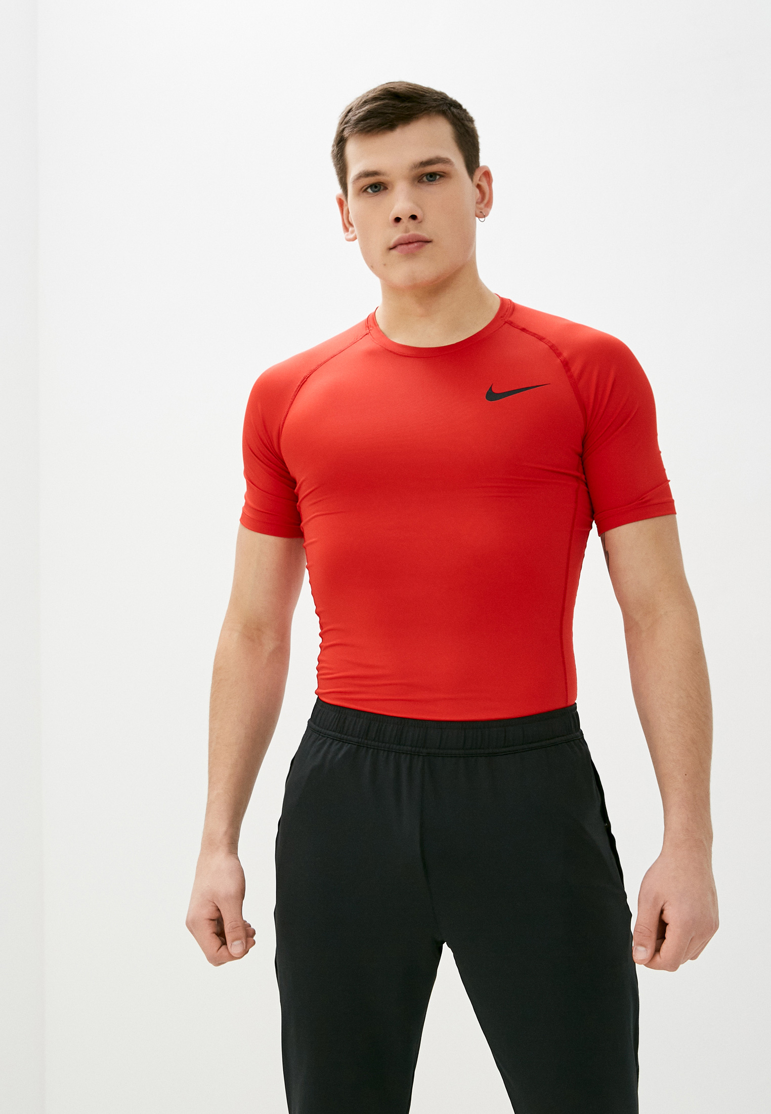 Футболка компрессионная Nike M NP TOP SS TIGHT, цвет: красный ...