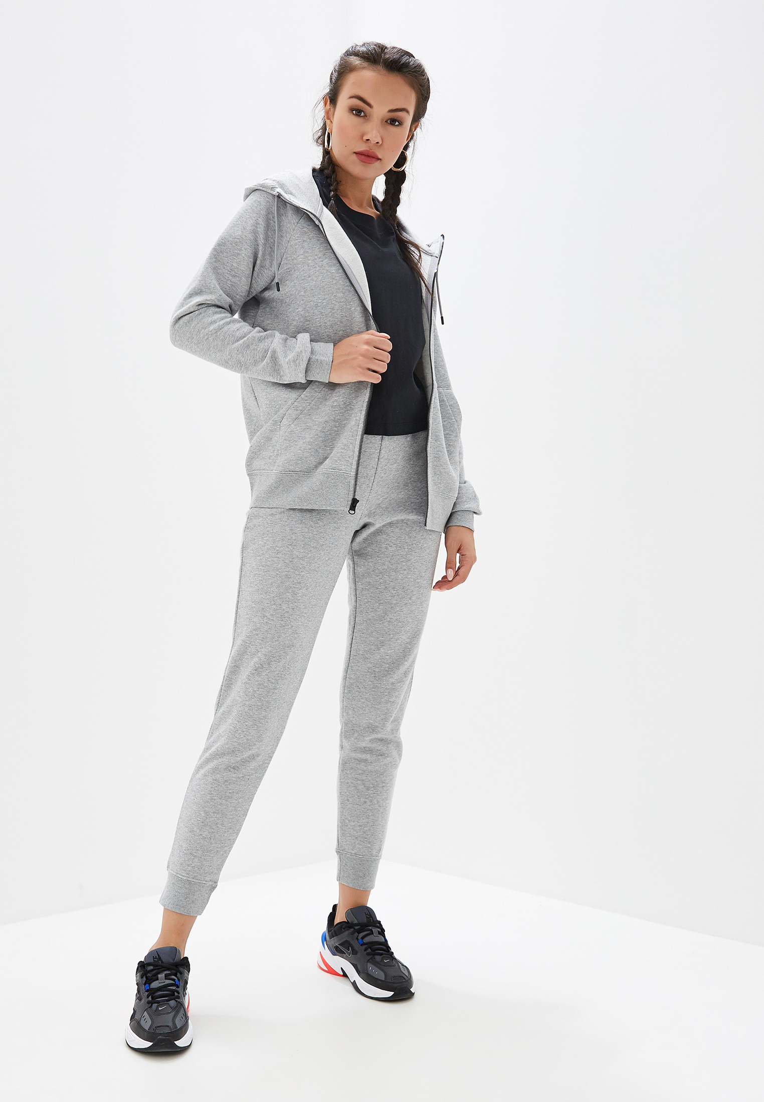 Women's nike essential full zip hoodie hotsell