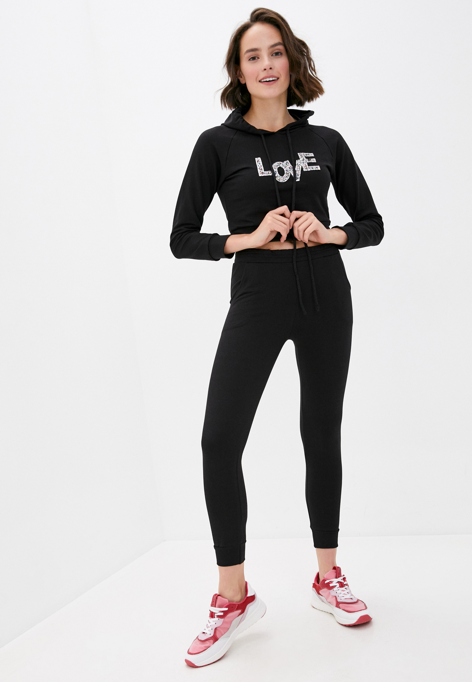 Ламод спорт. Ламода спортивные костюмы женские.